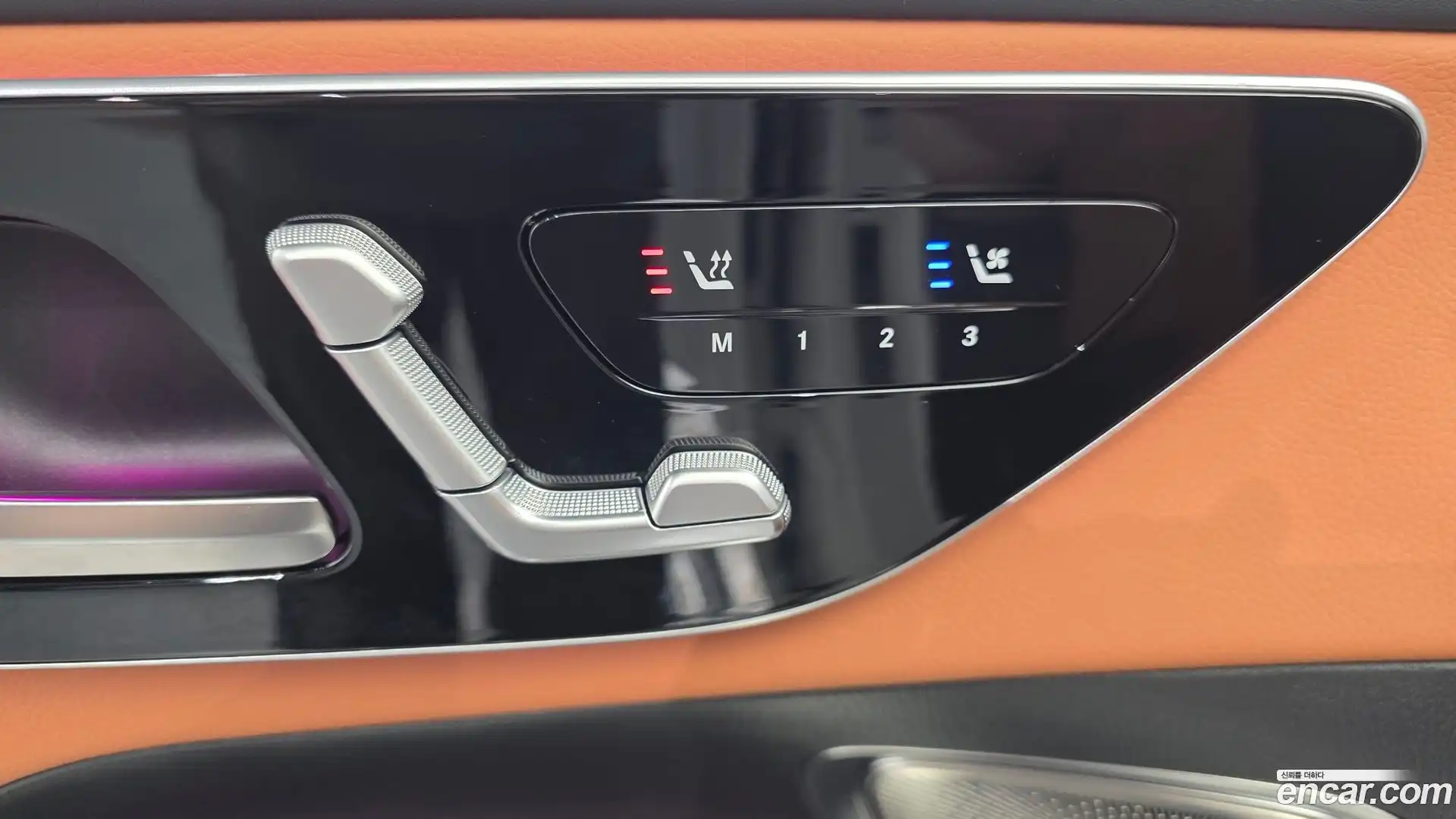 GLC-Class Mercedes-Benz 2025.11-OPTION-018