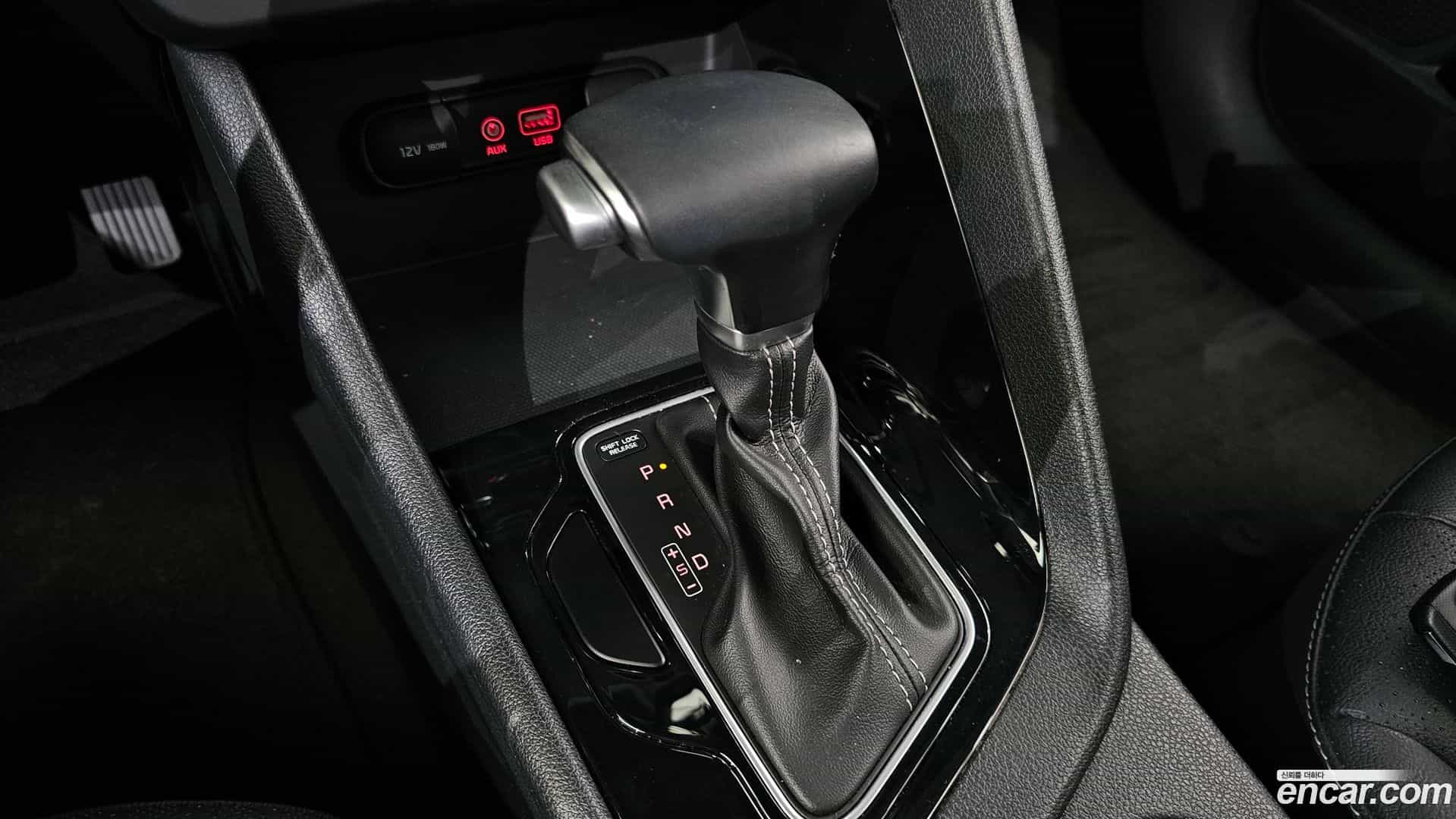 Niro Kia 2018.3-INNER-009