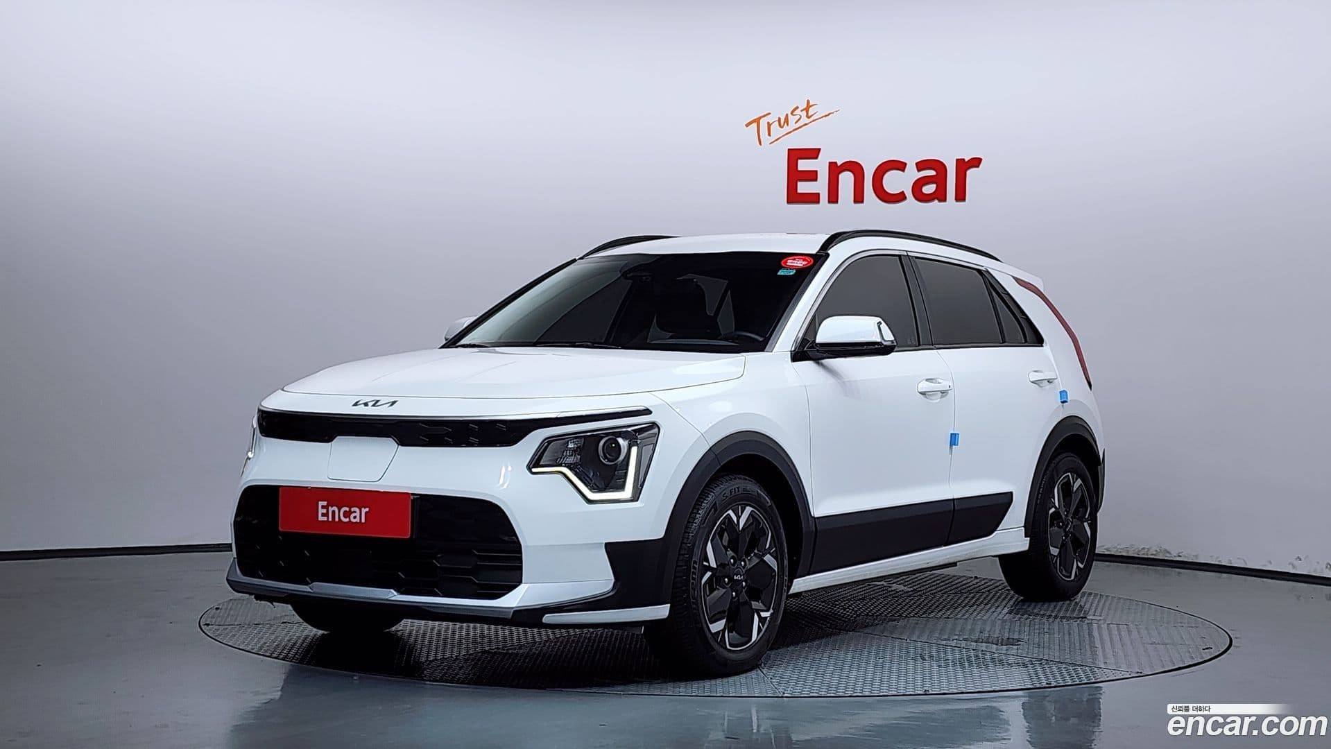 Main__Slider__Photo:Niro Kia 2022.6-0