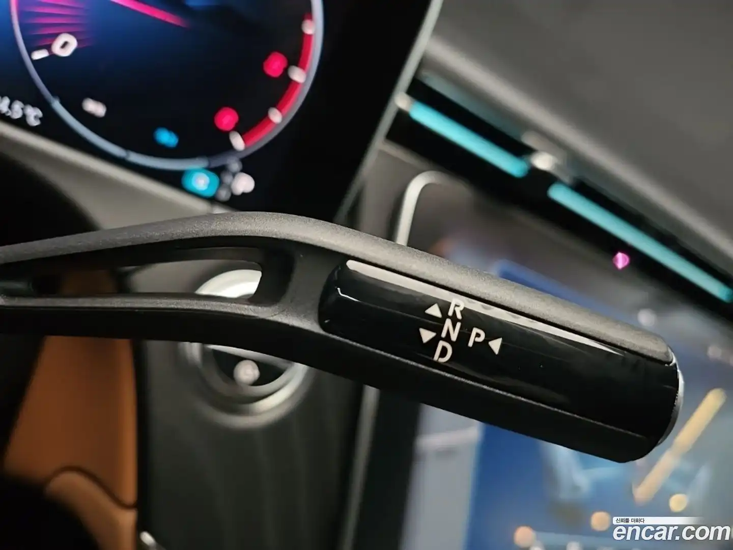 E-Class Mercedes-Benz 2024.9-INNER-009