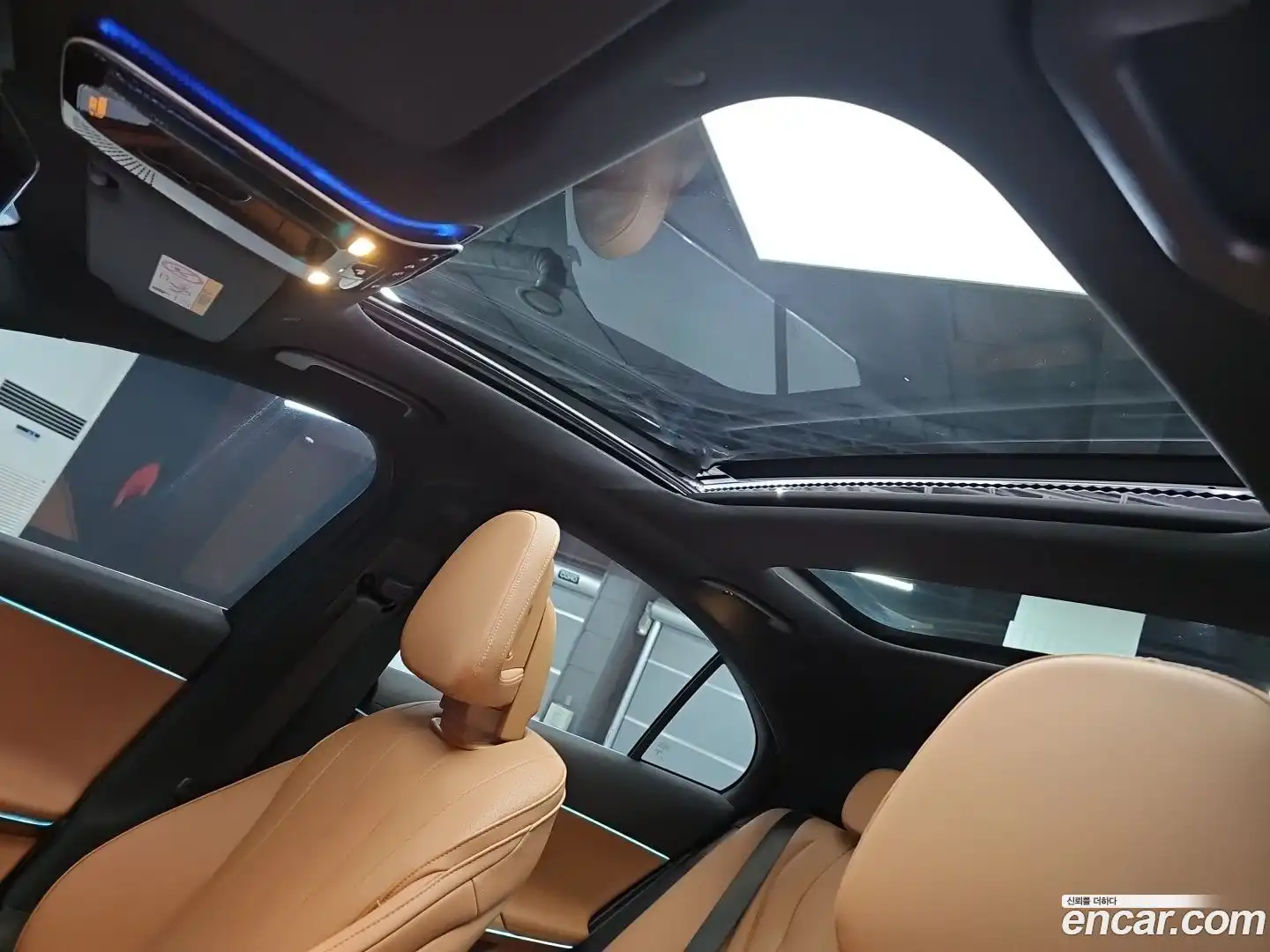 E-Class Mercedes-Benz 2024.9-OPTION-018