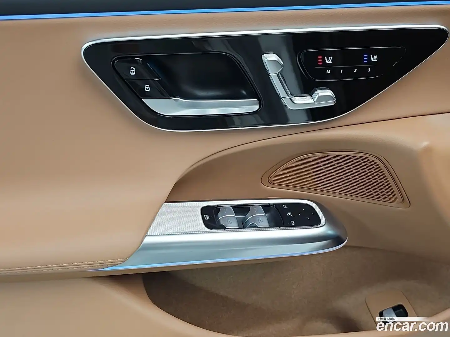 E-Class Mercedes-Benz 2024.9-OPTION-021