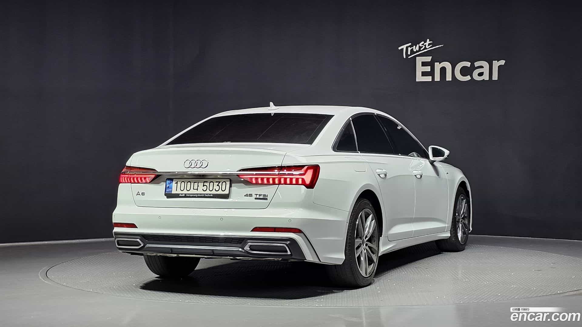 A6 Audi 2021.10-OUTER-002