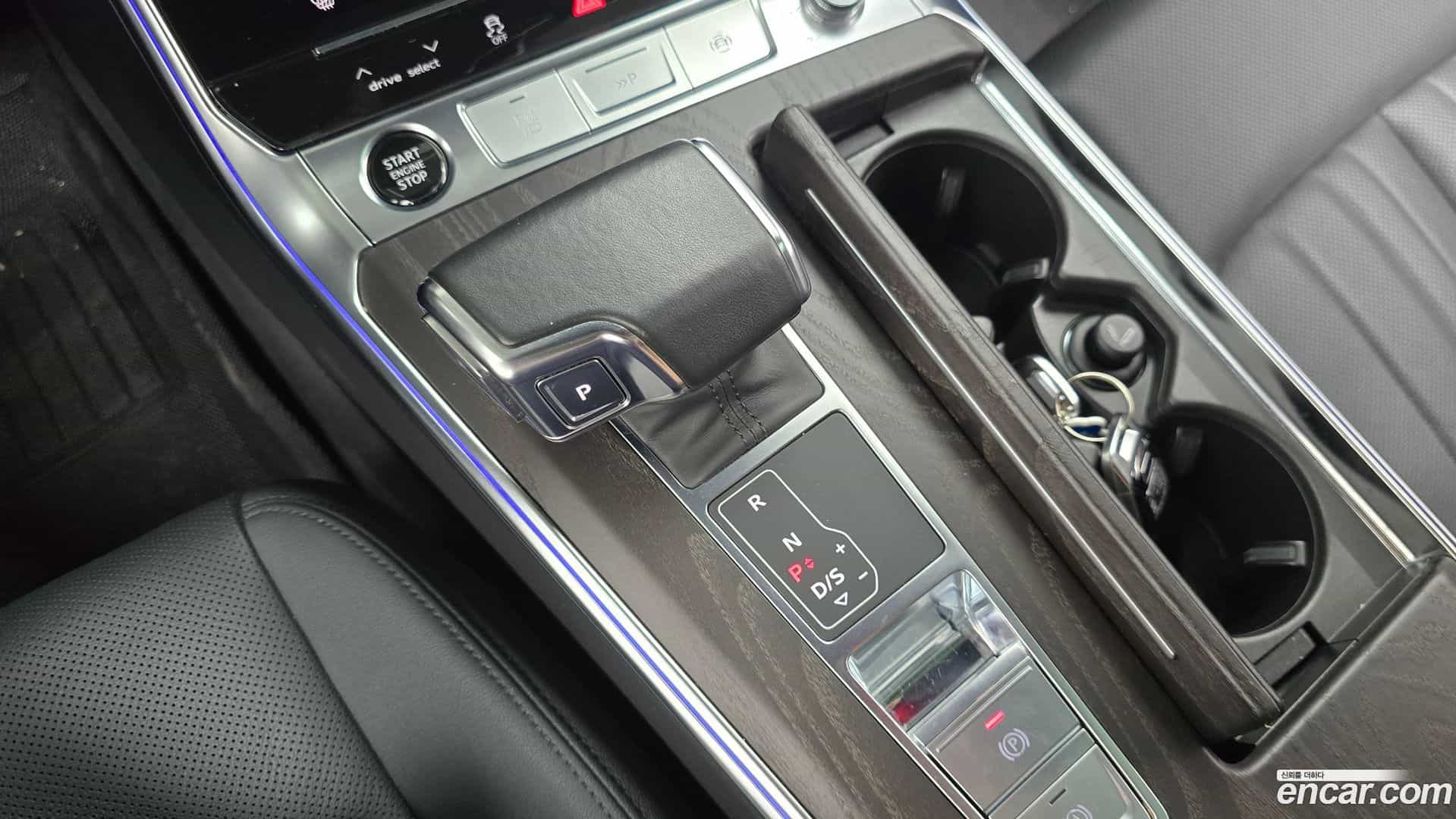 A6 Audi 2021.10-INNER-009