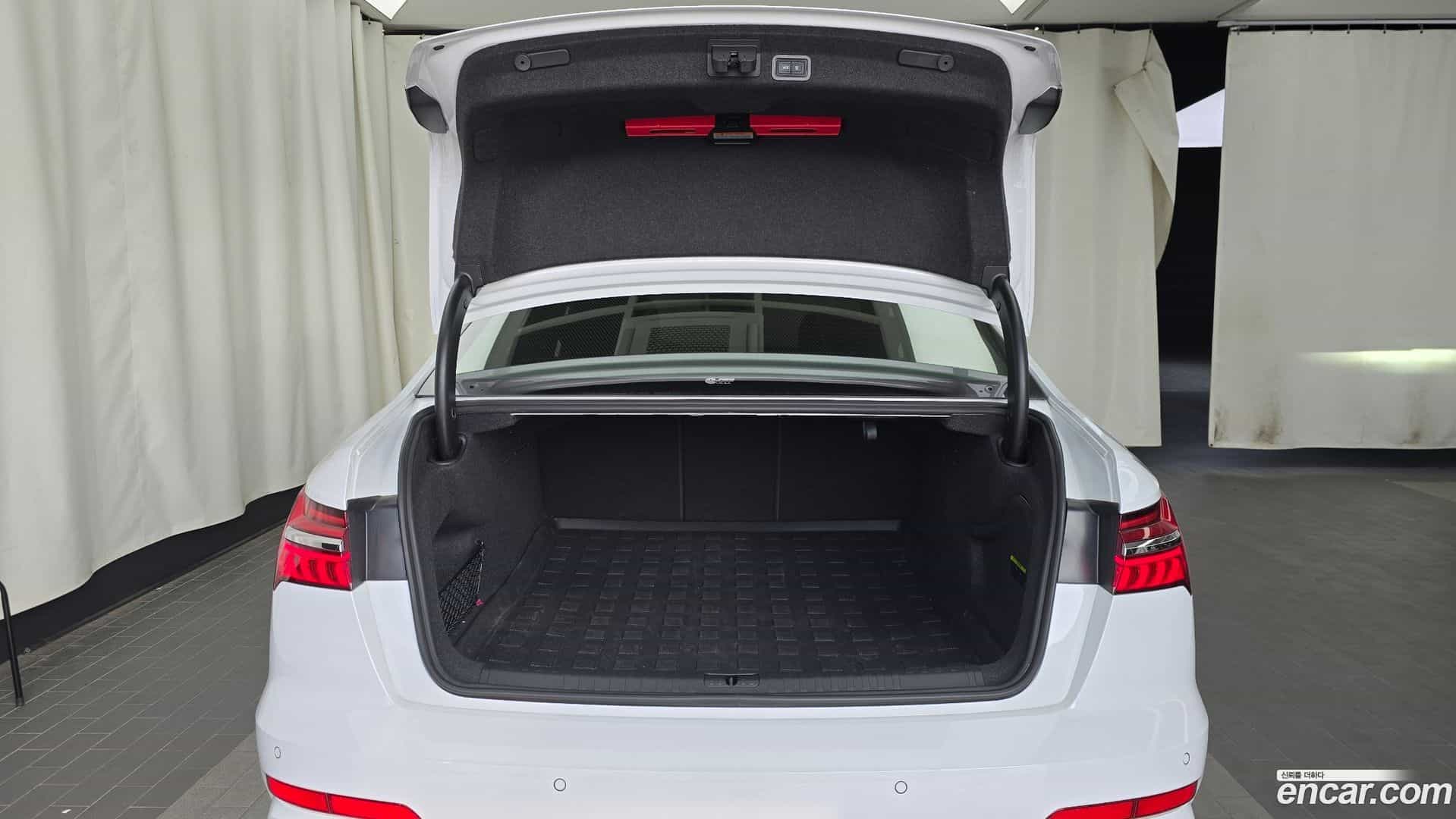 A6 Audi 2021.10-OPTION-024