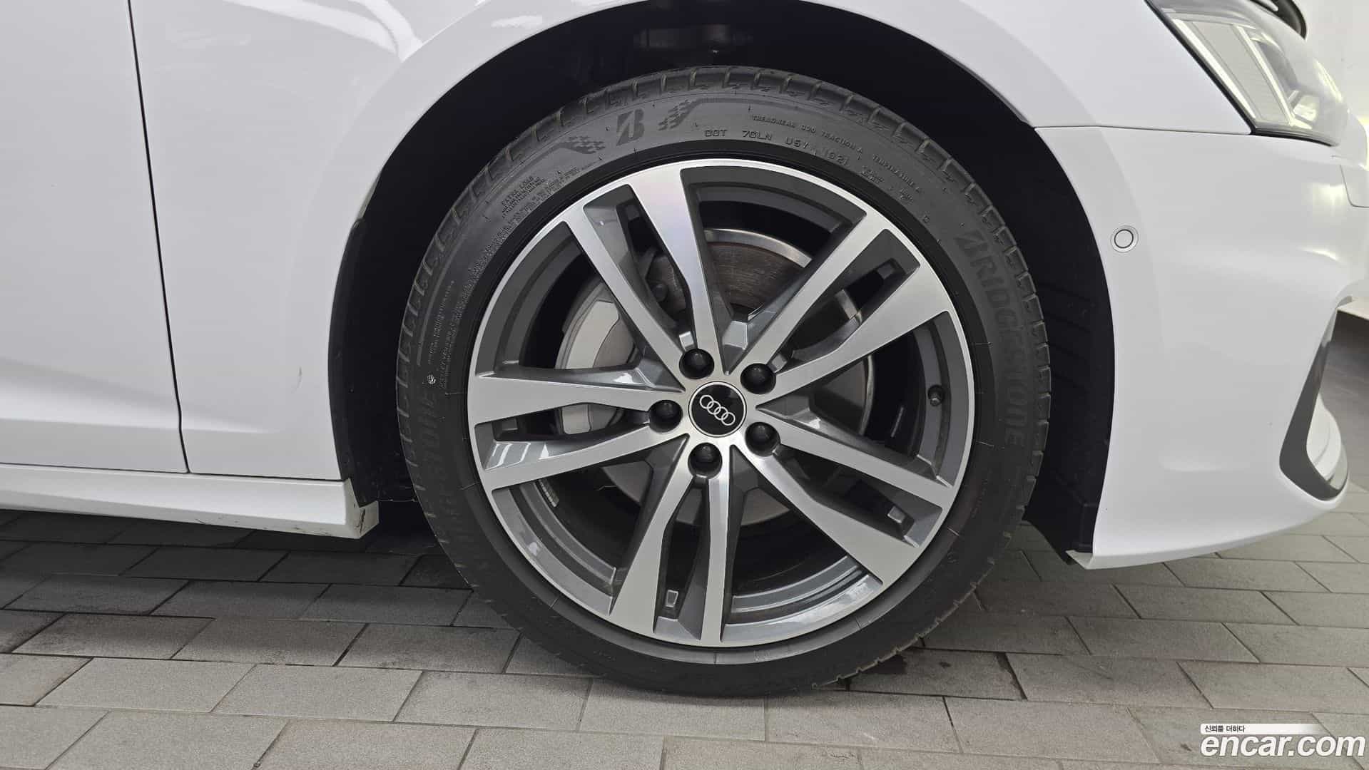 A6 Audi 2021.10-OUTER-031