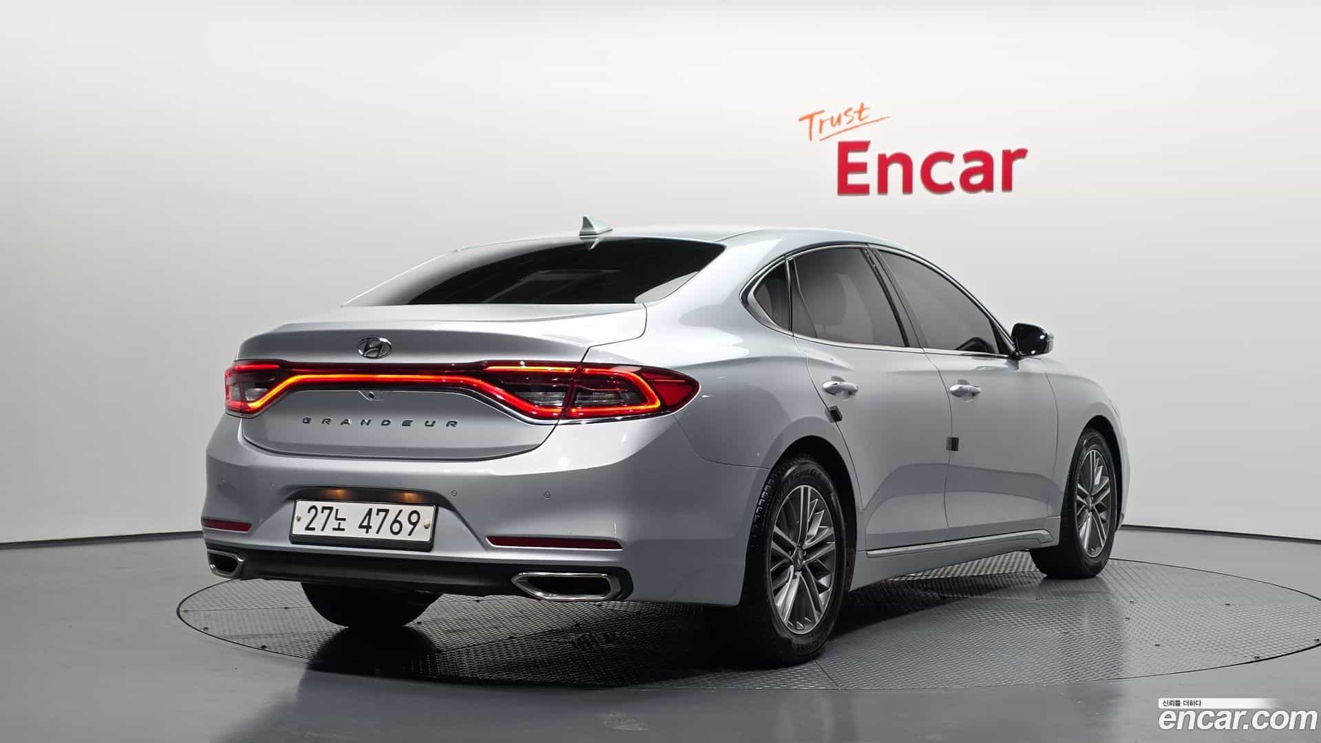 Grandeur Hyundai 2017.7-OUTER-002