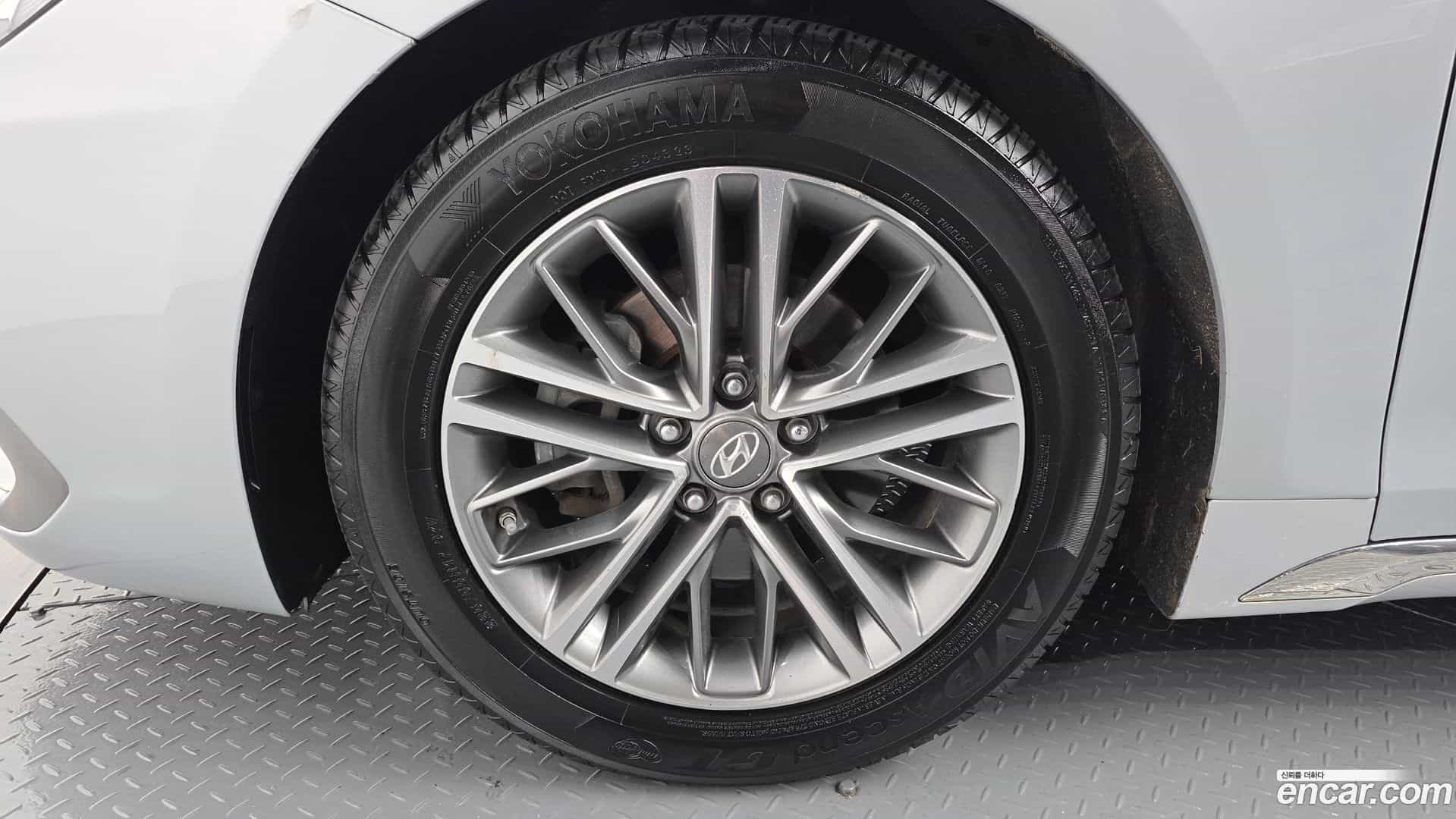 Grandeur Hyundai 2017.7-OUTER-005