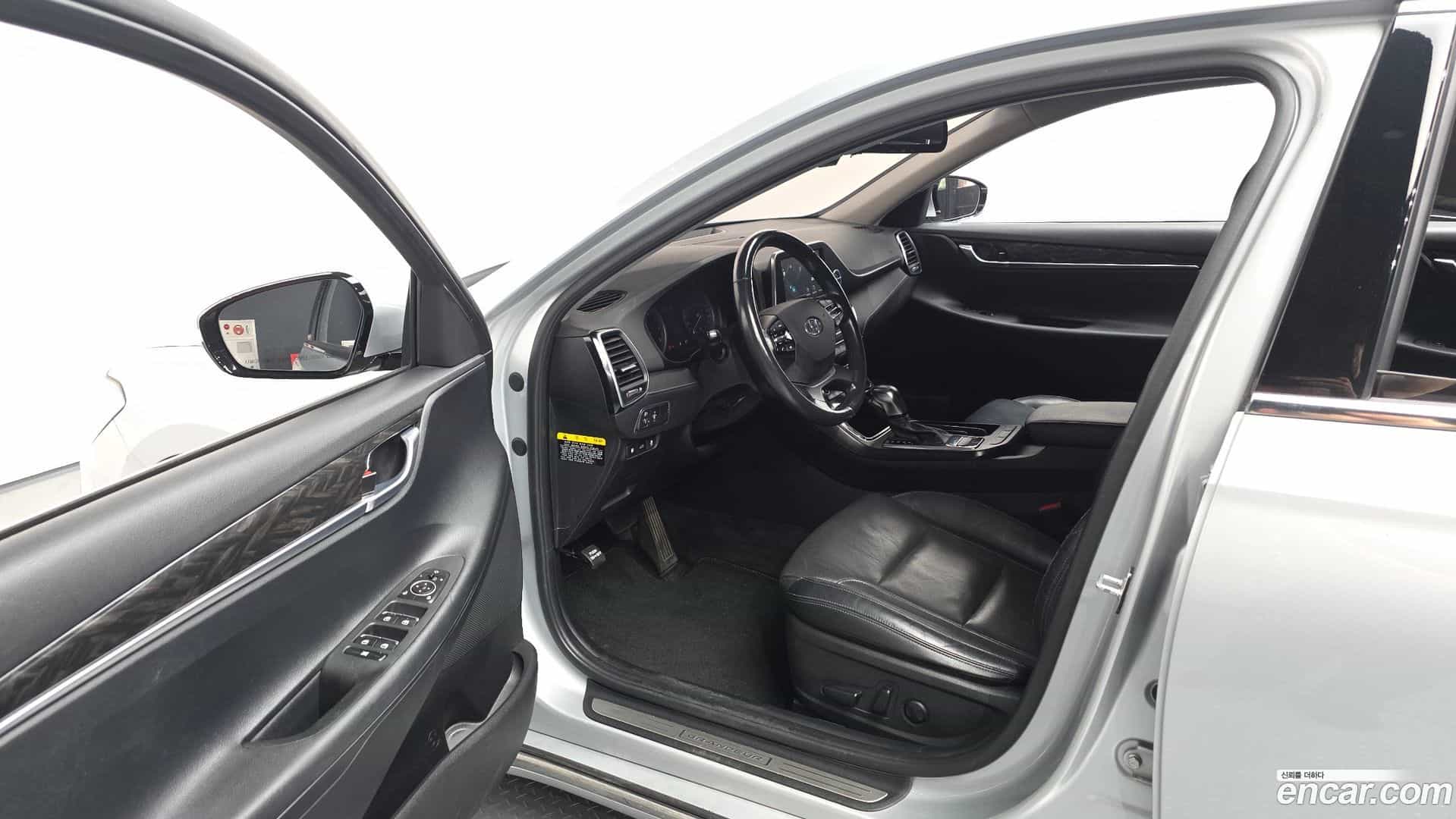 Grandeur Hyundai 2017.7-INNER-010