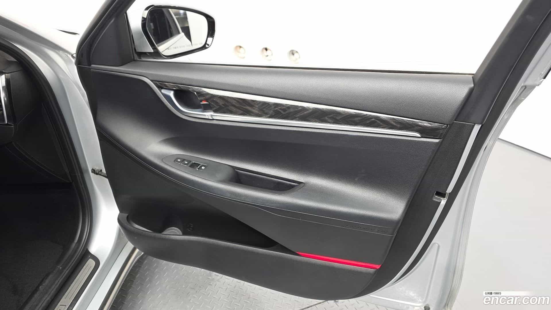 Grandeur Hyundai 2017.7-INNER-034