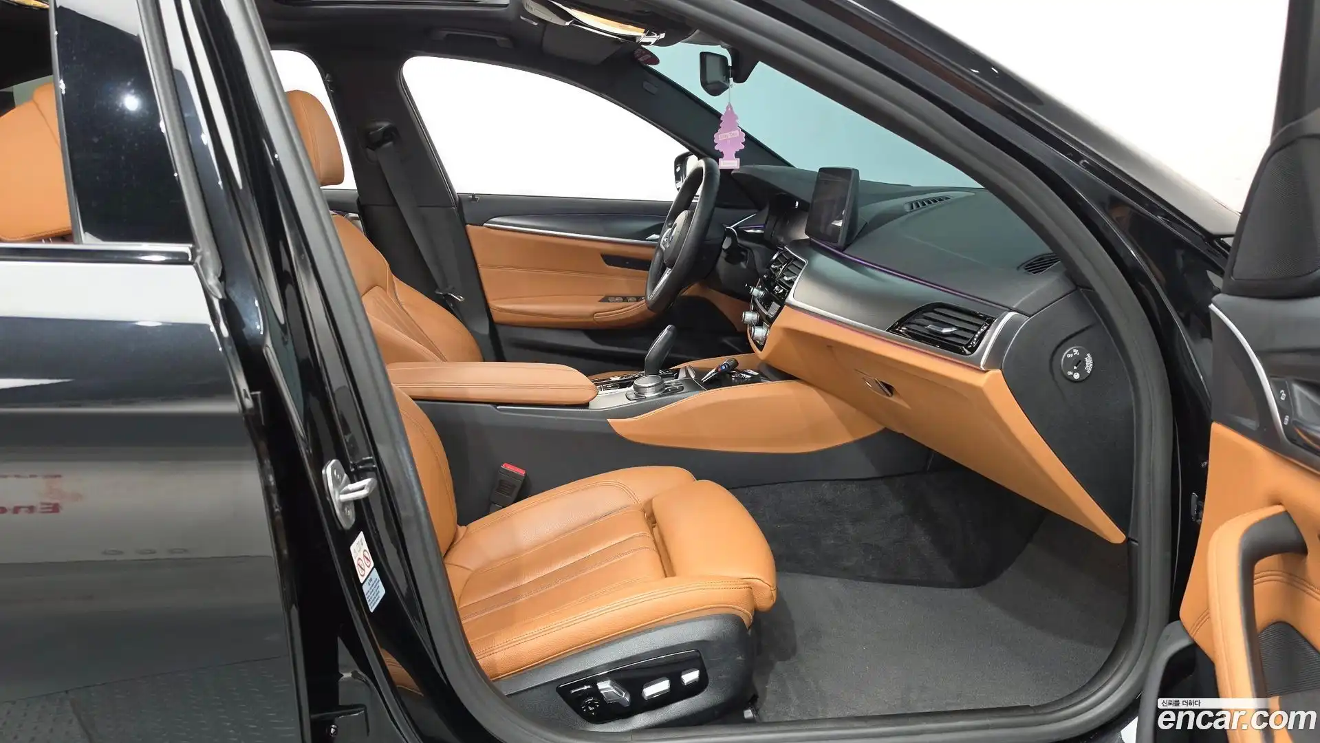 5-Series BMW 2021.9-INNER-036