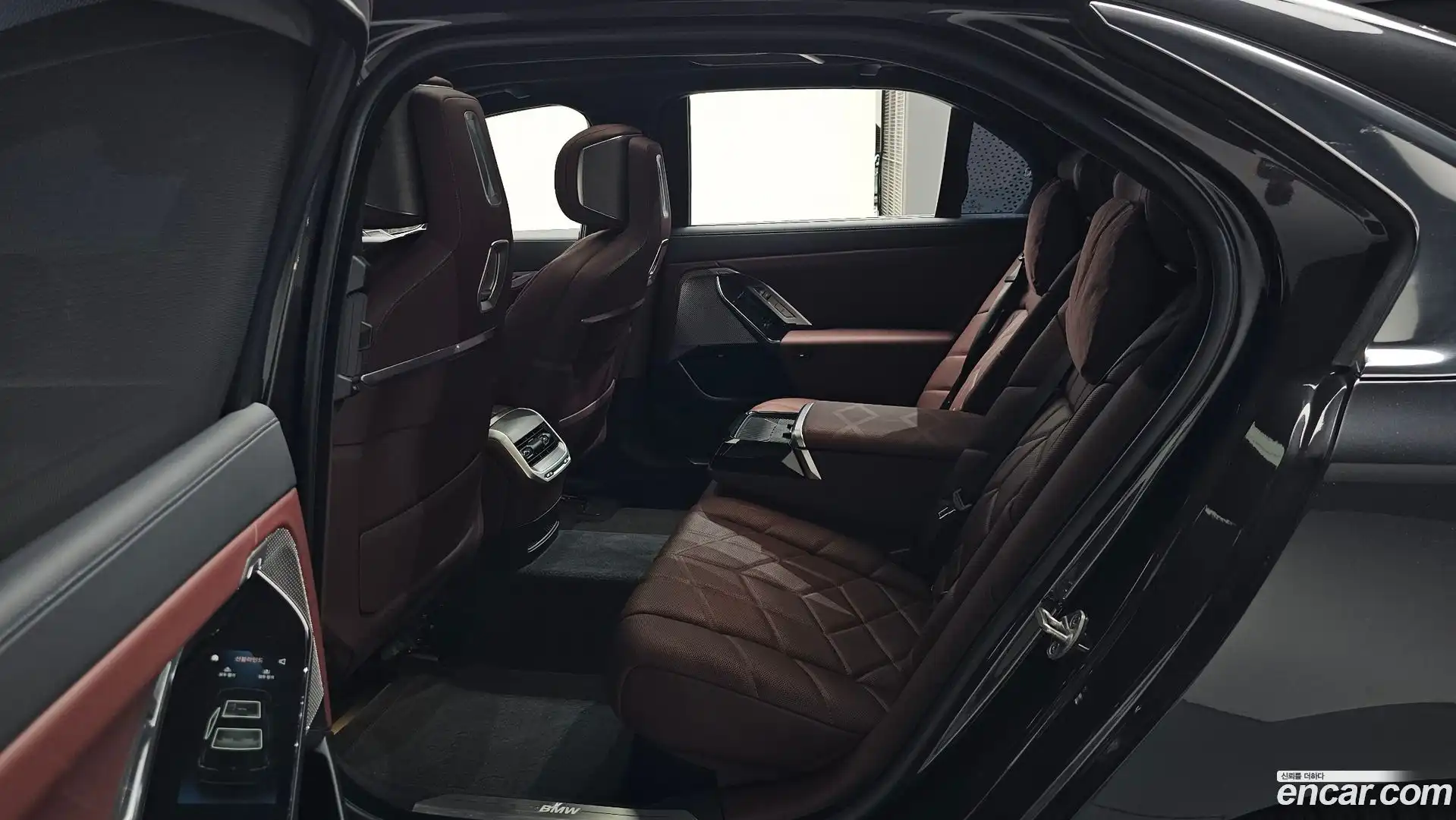 7-Series BMW 2023.5-OPTION-015