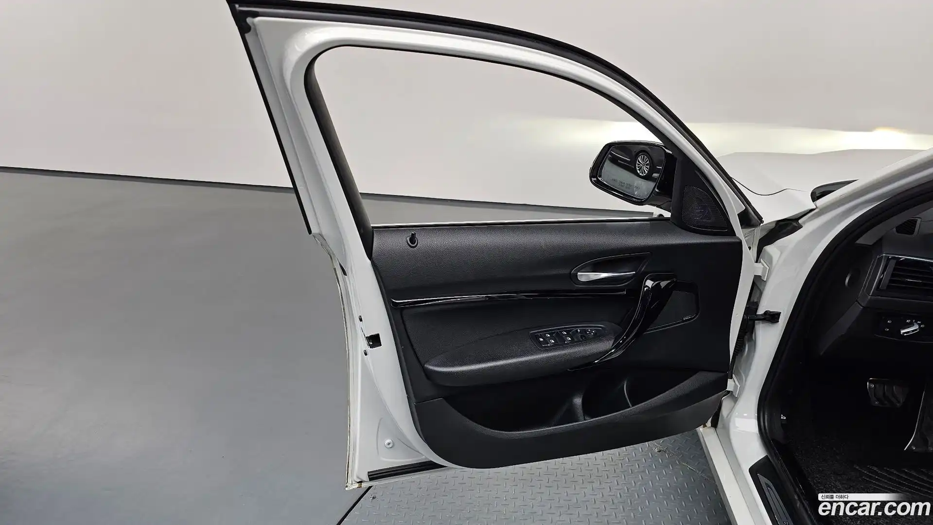 1-Series BMW 2019.6-INNER-034