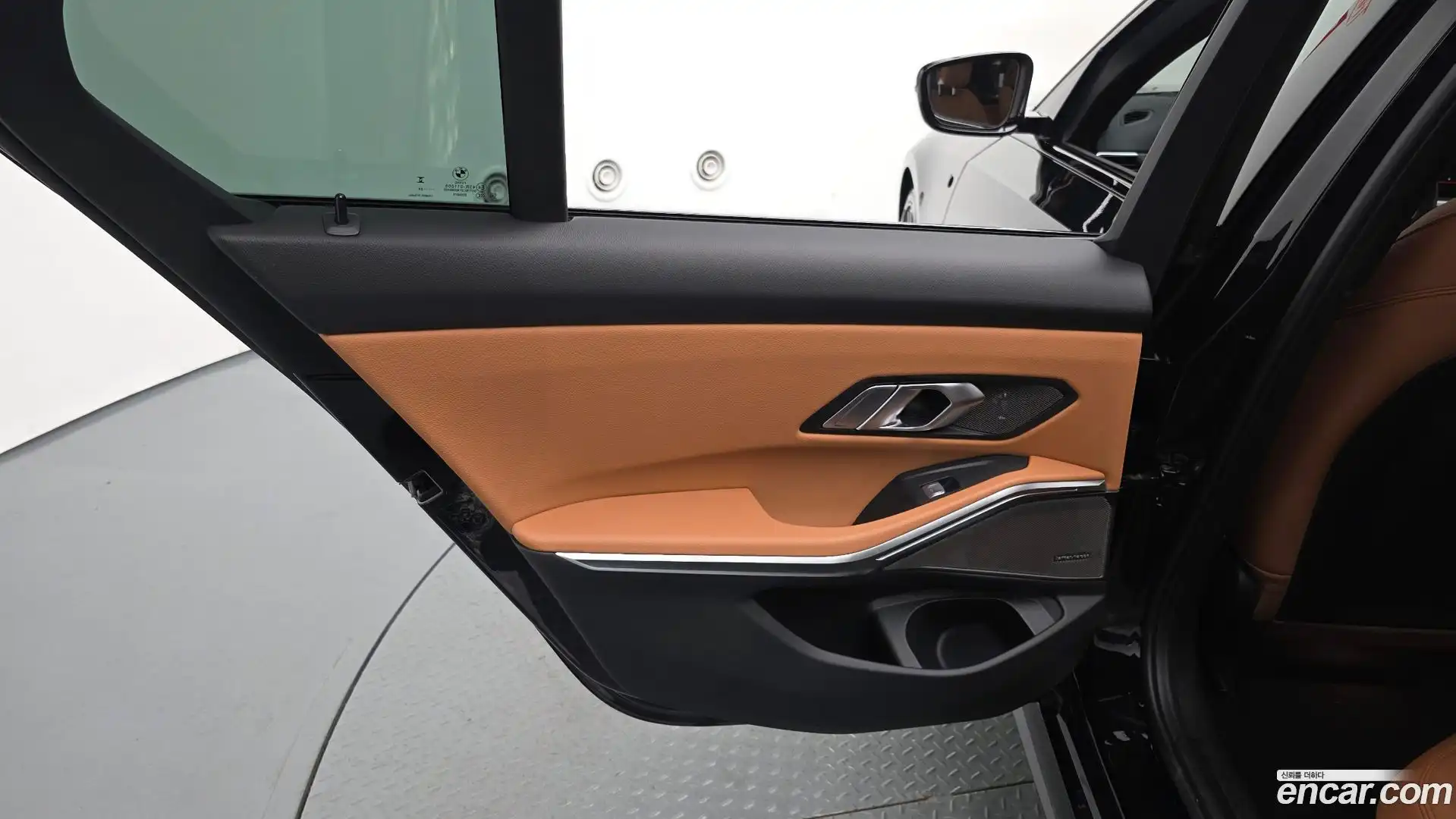 3-Series BMW 2024.9-INNER-035