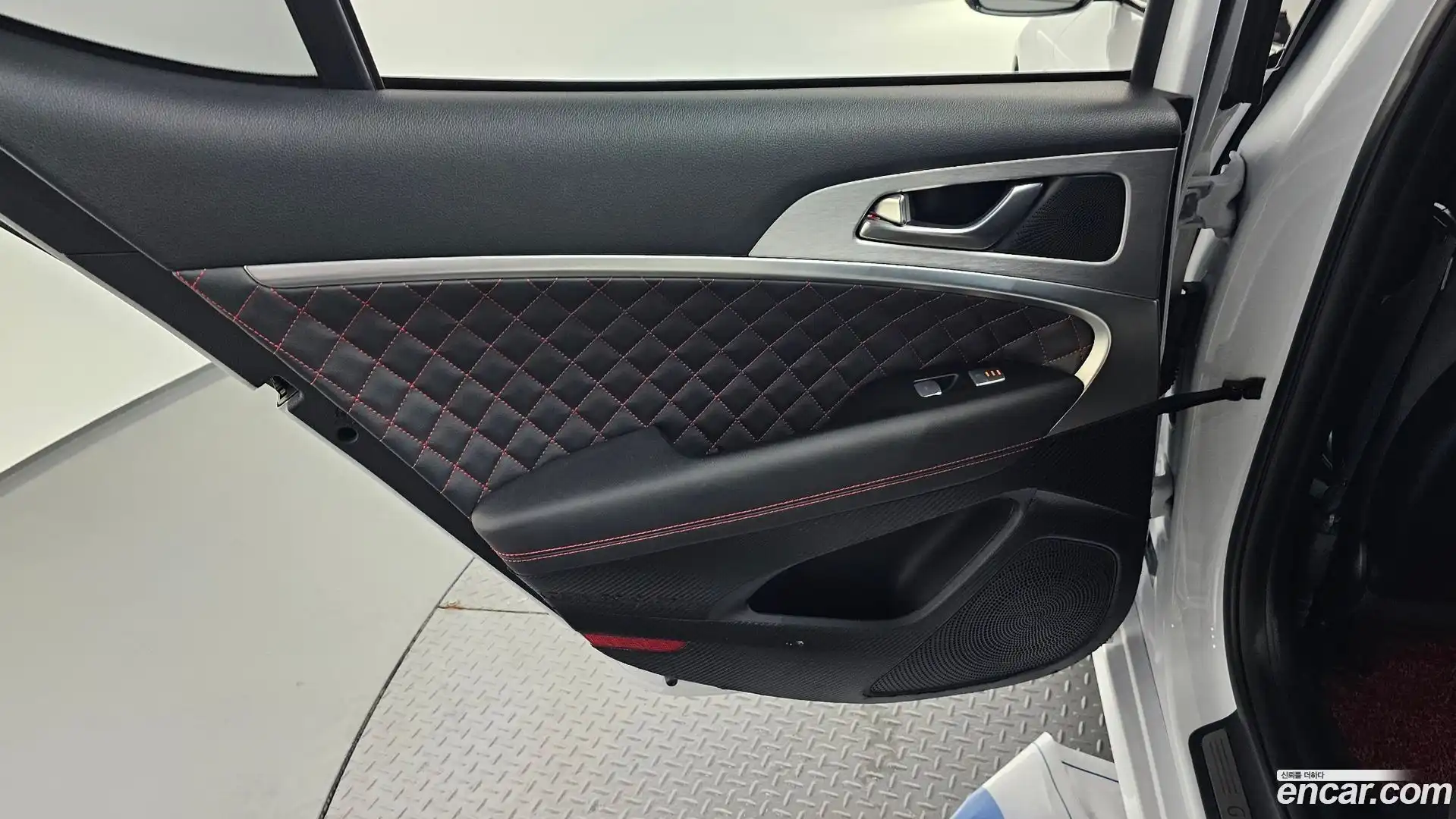 G70 Genesis 2018.8-INNER-035