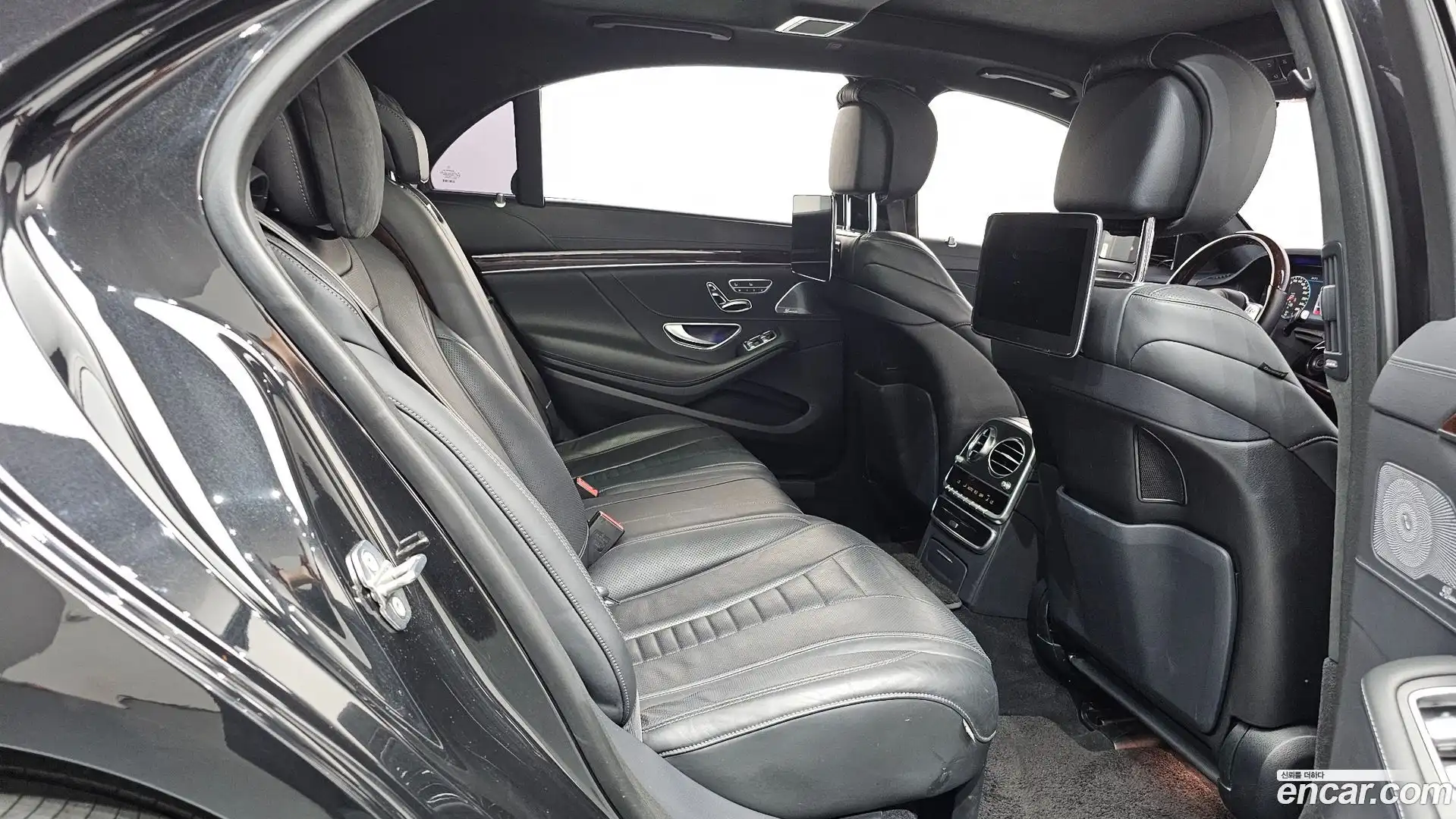 S-Class Mercedes-Benz 2018.6-OPTION-015