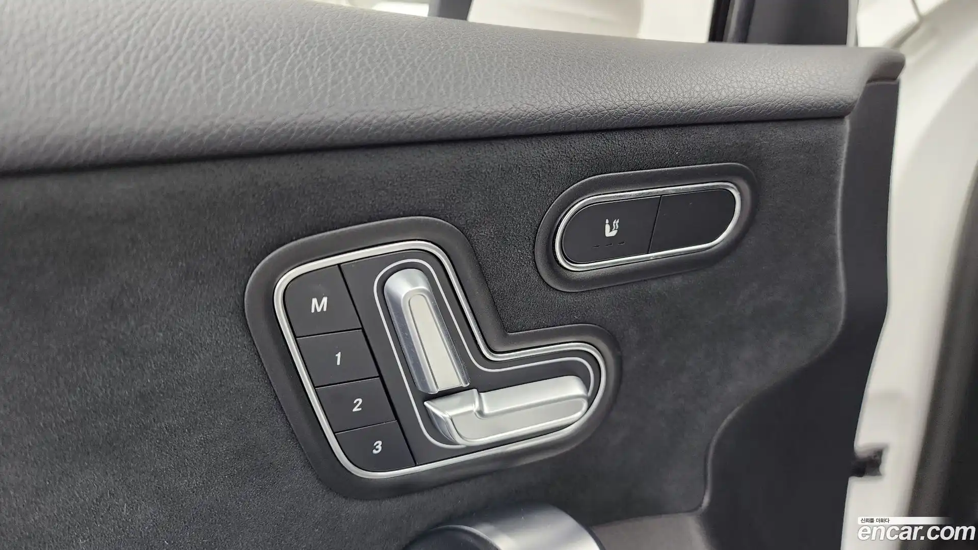A-Class Mercedes-Benz 2022.1-OPTION-023