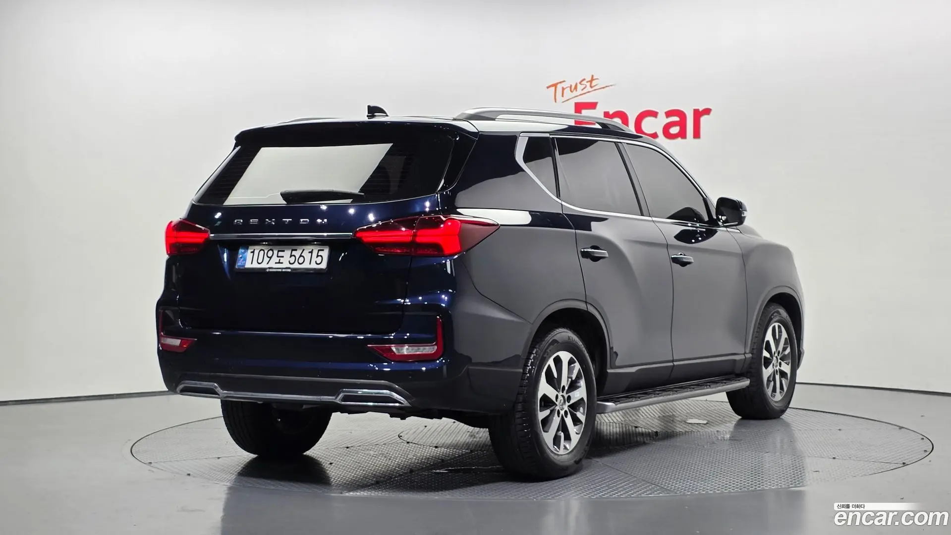 Main__Slider__Photo:Rexton KG Mobility 2022.8-1