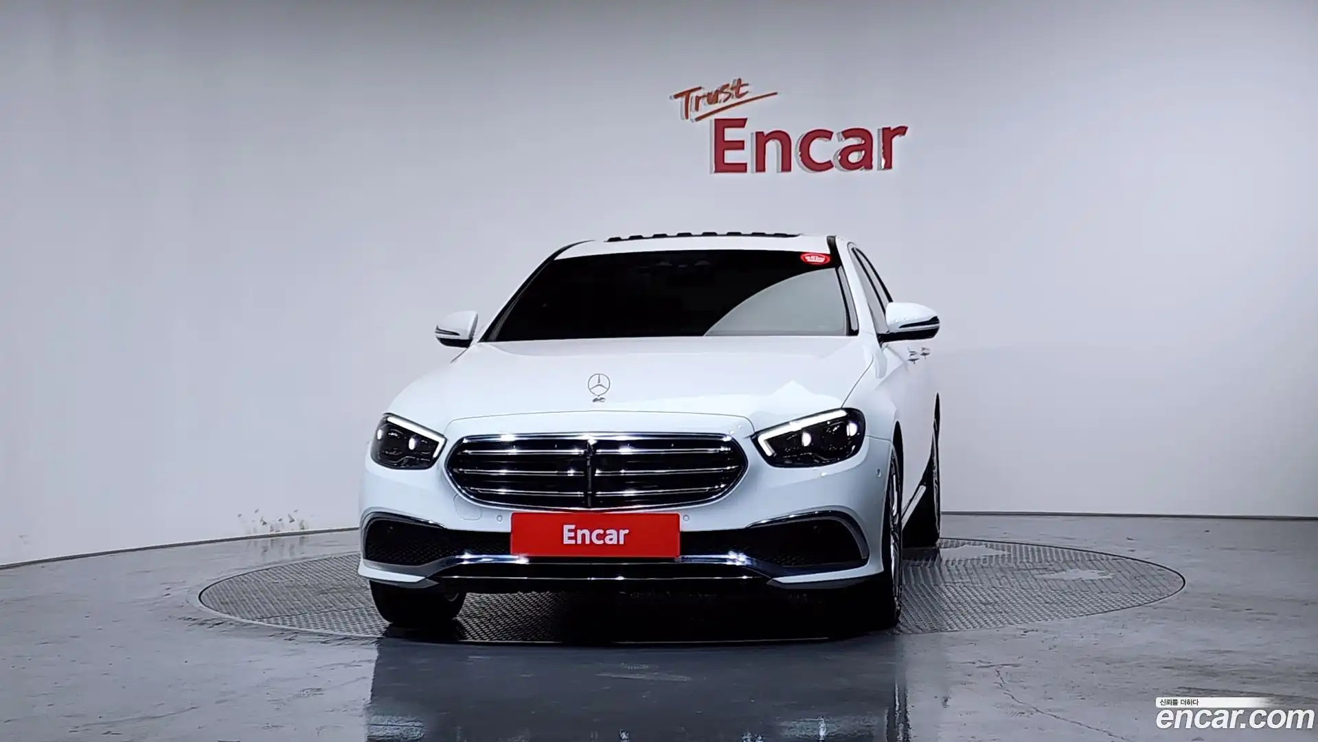 E-Class Mercedes-Benz 2021.6-OUTER-003