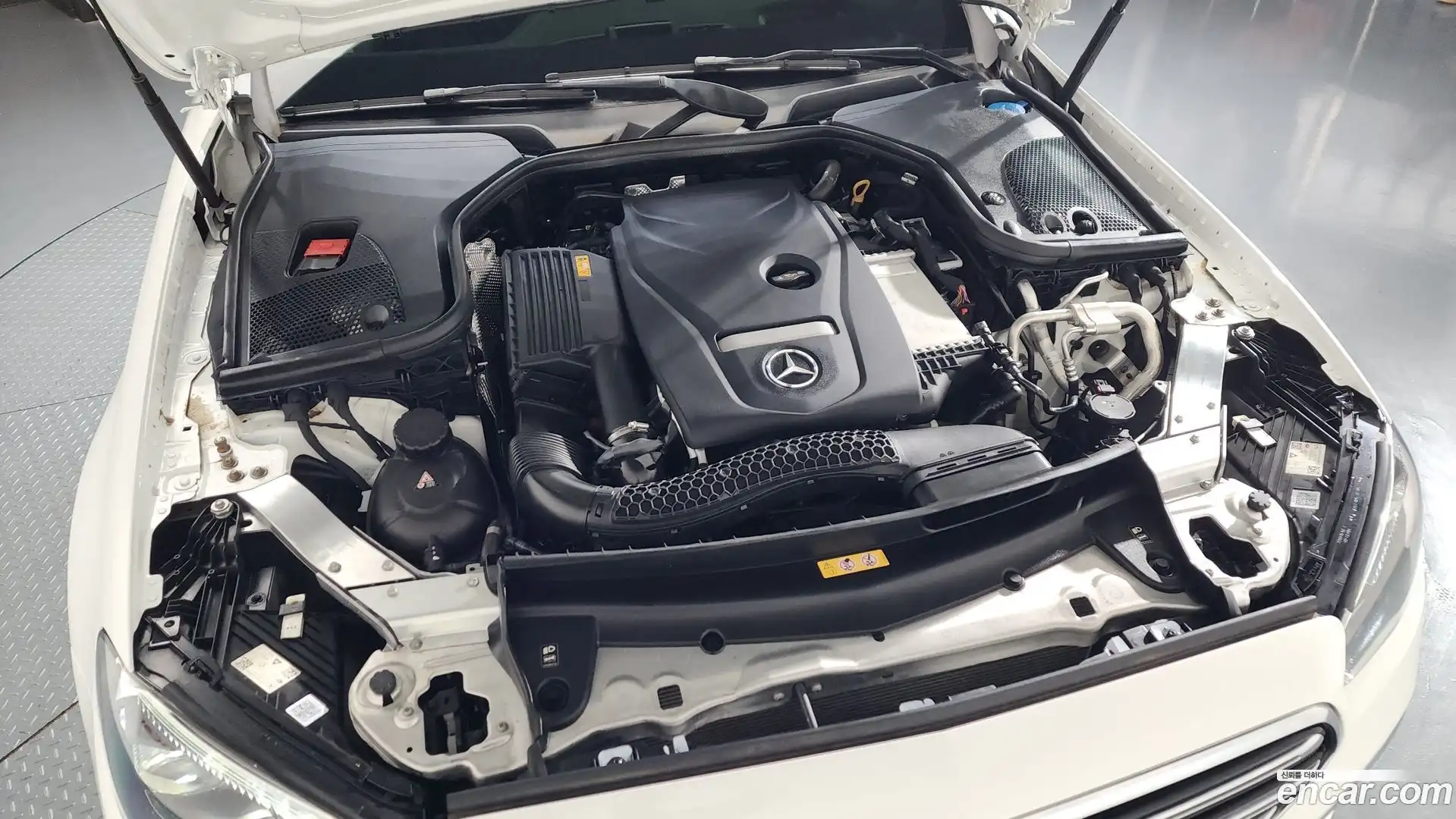 E-Class Mercedes-Benz 2021.6-OUTER-006