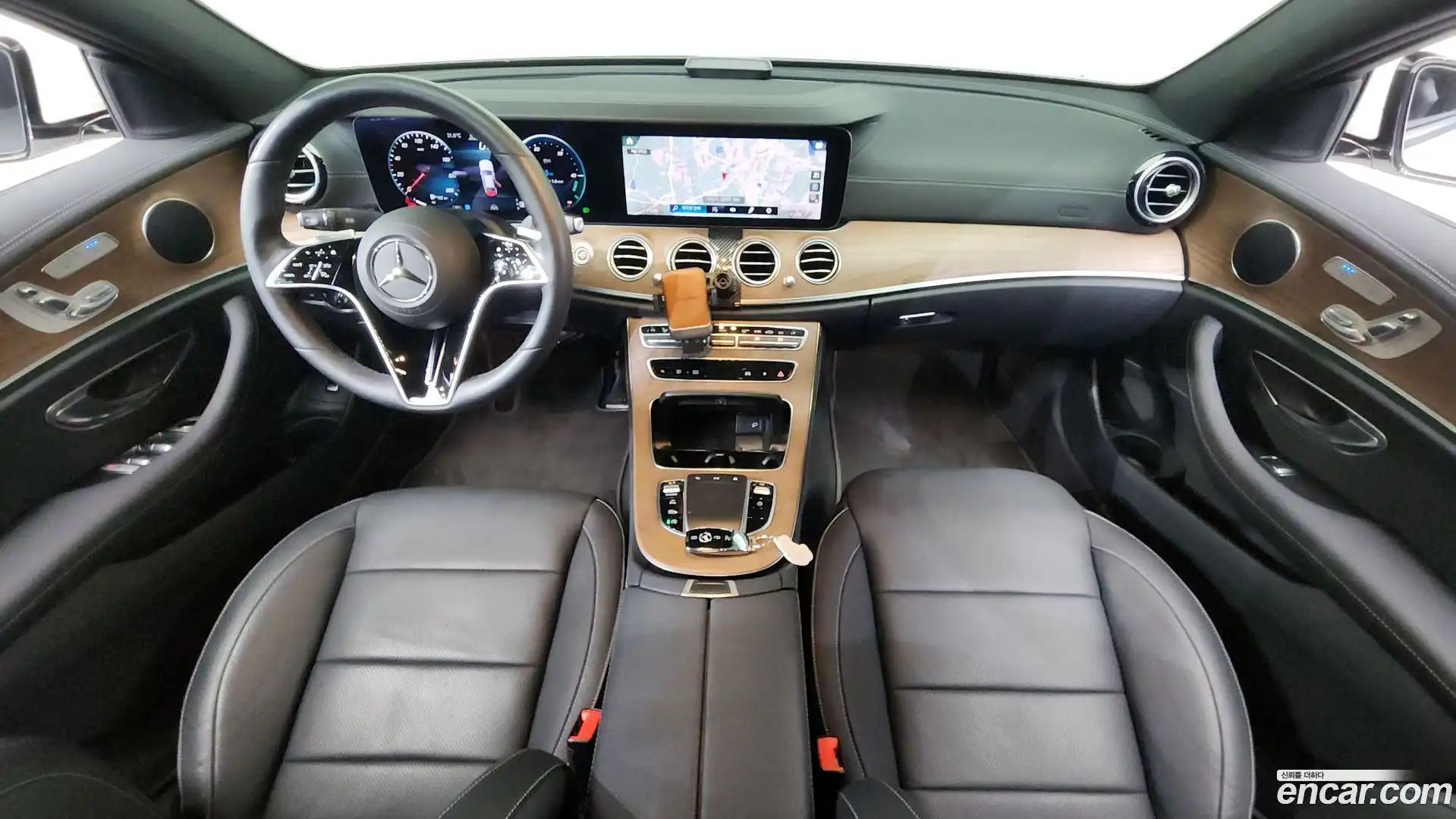 E-Class Mercedes-Benz 2021.6-INNER-007