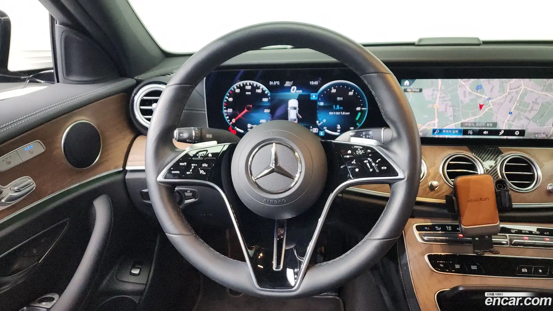 E-Class Mercedes-Benz 2021.6-OPTION-017