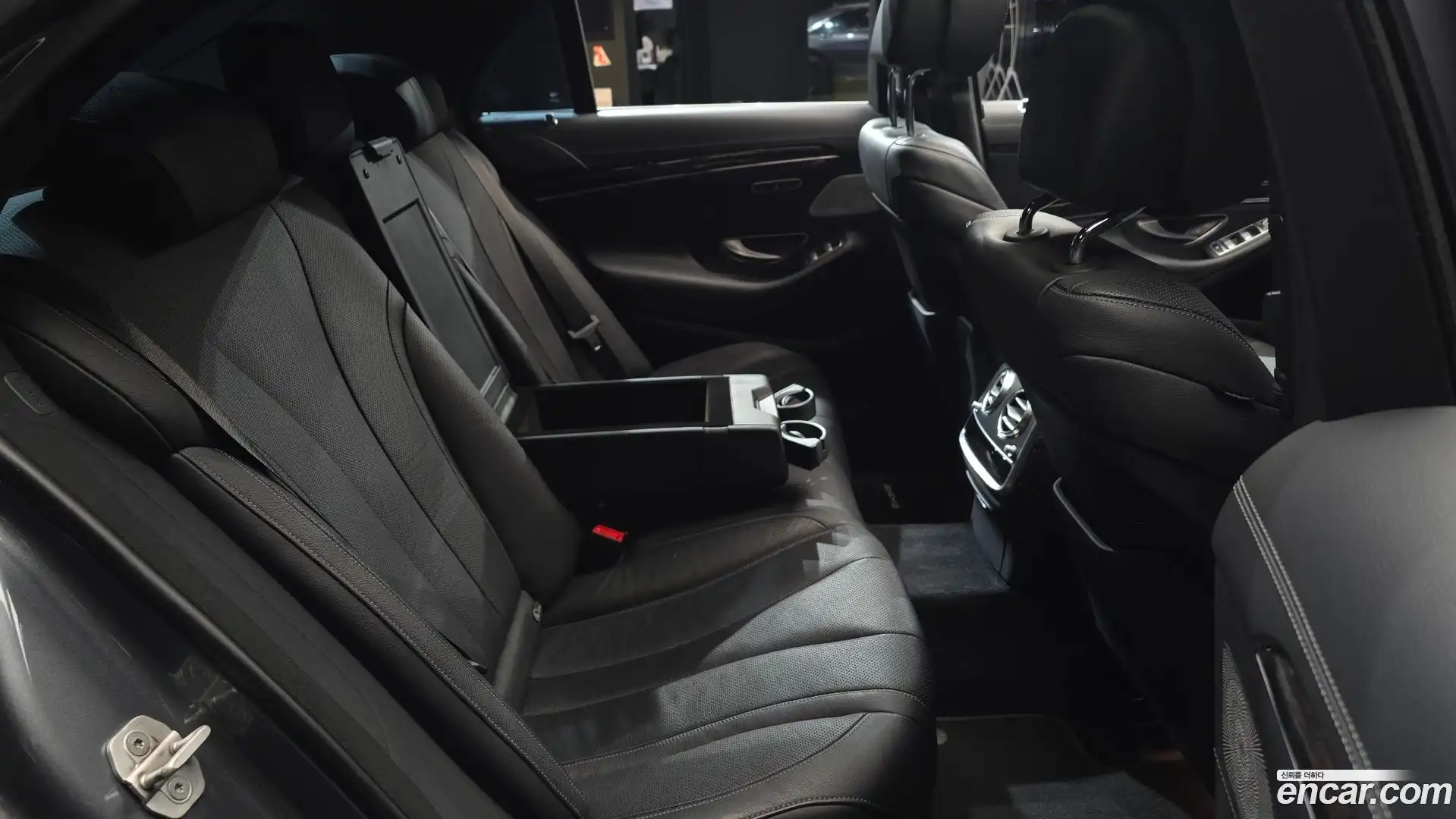 S-Class Mercedes-Benz 2017.6-OPTION-015