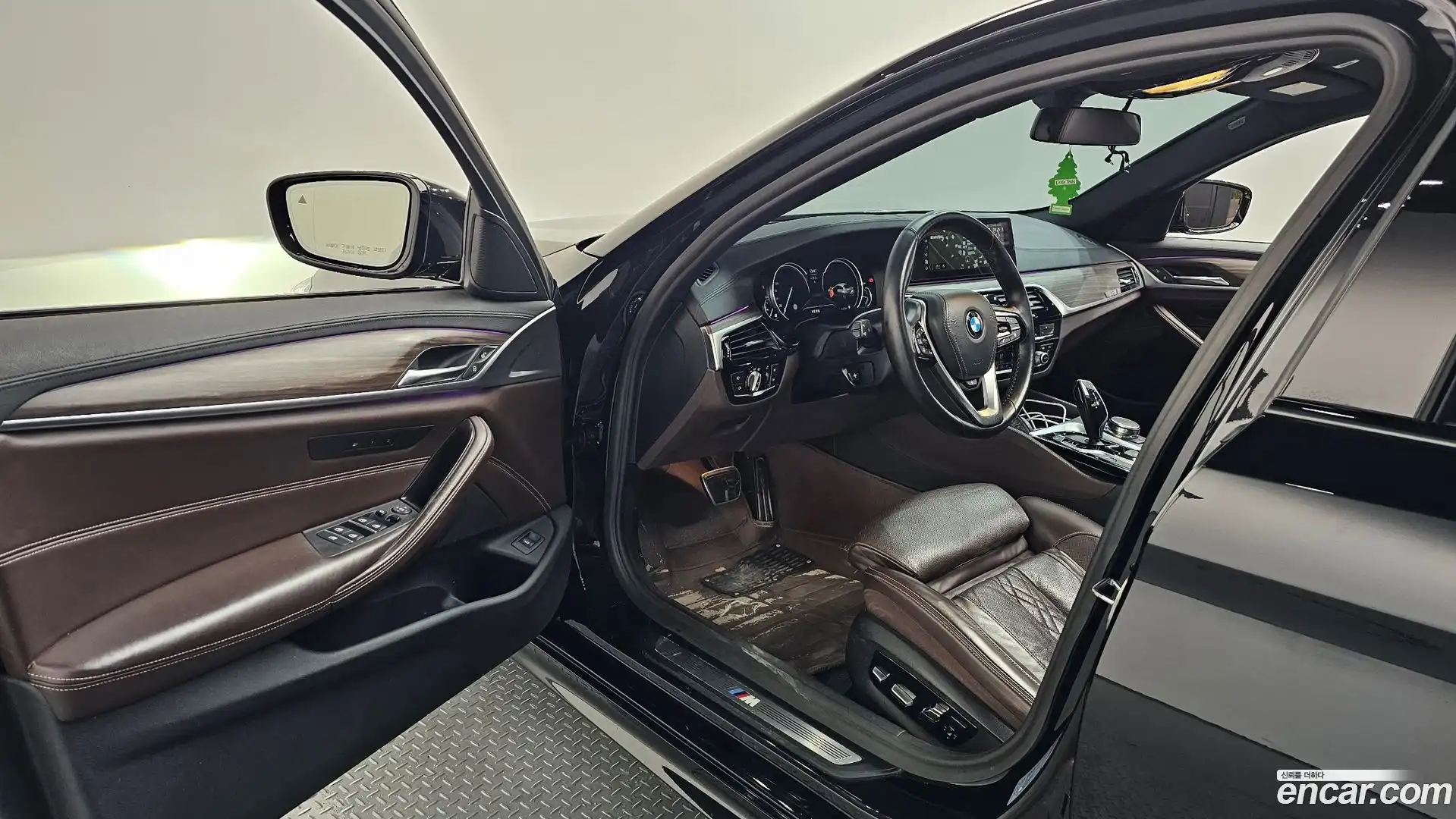 5-Series BMW 2017.4-INNER-010