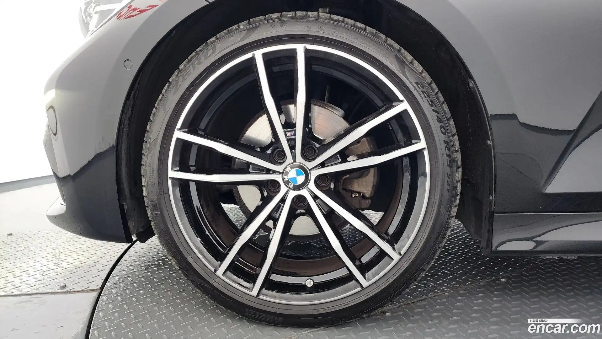 3-Series BMW 2022.8-OUTER-005