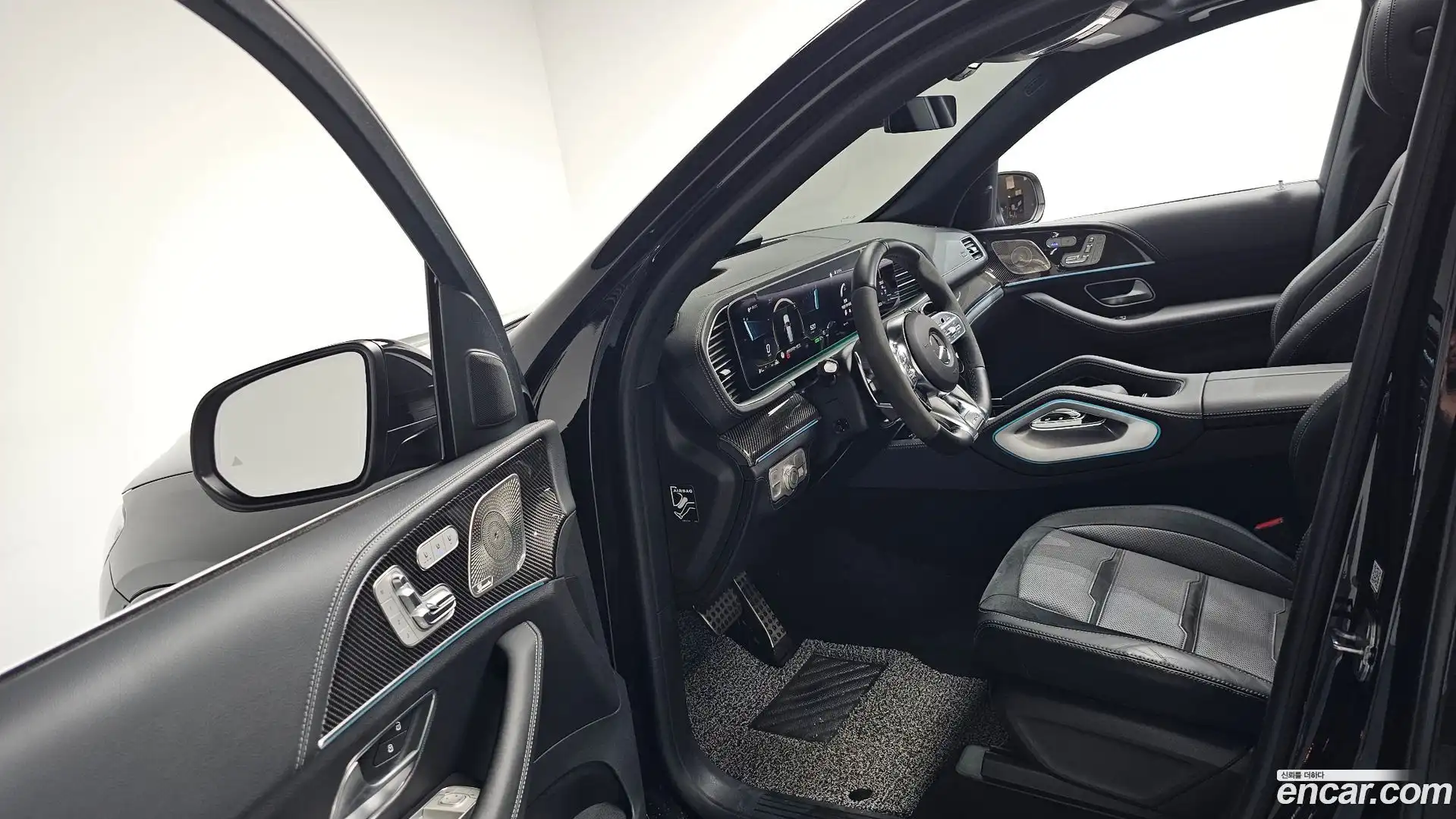GLE-Class Mercedes-Benz 2022.5-INNER-010