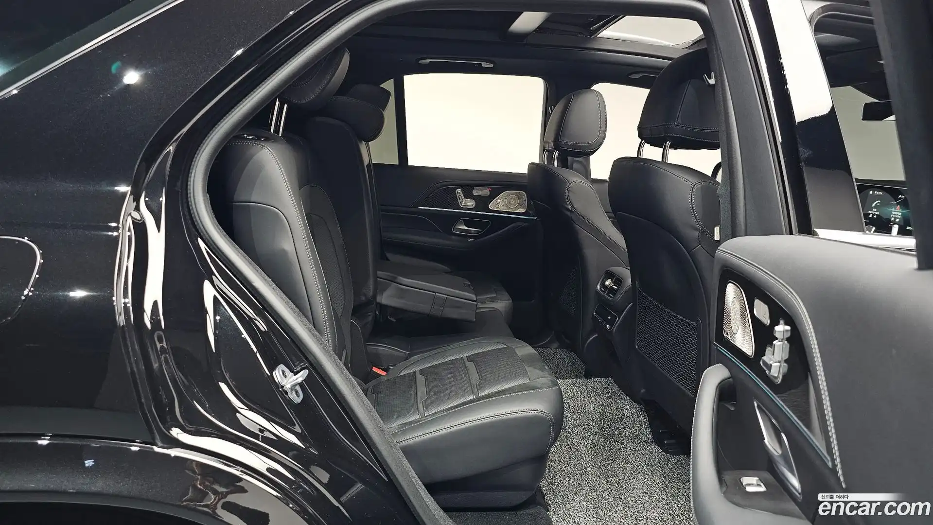 GLE-Class Mercedes-Benz 2022.5-OPTION-015