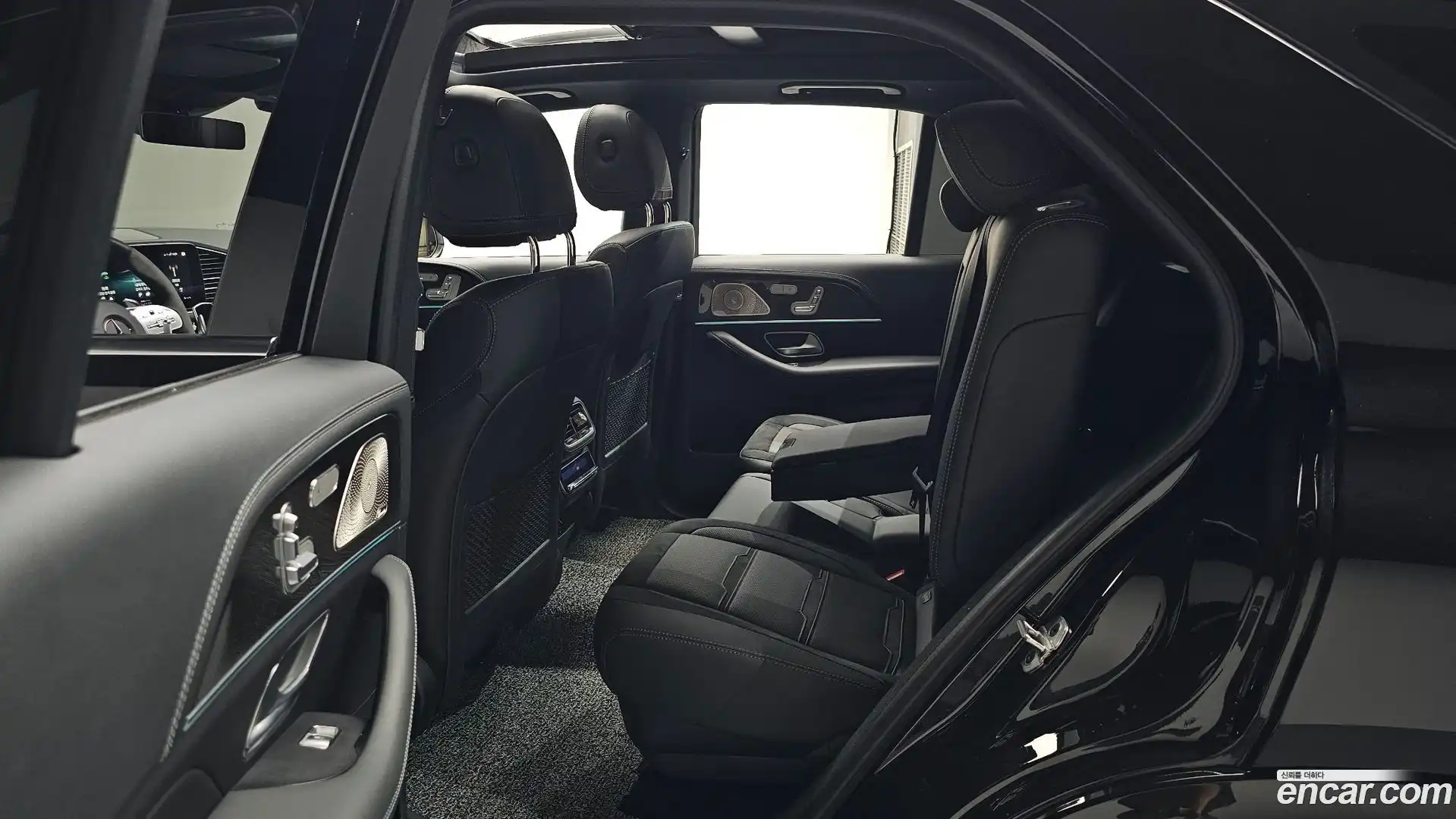 GLE-Class Mercedes-Benz 2022.5-OPTION-016