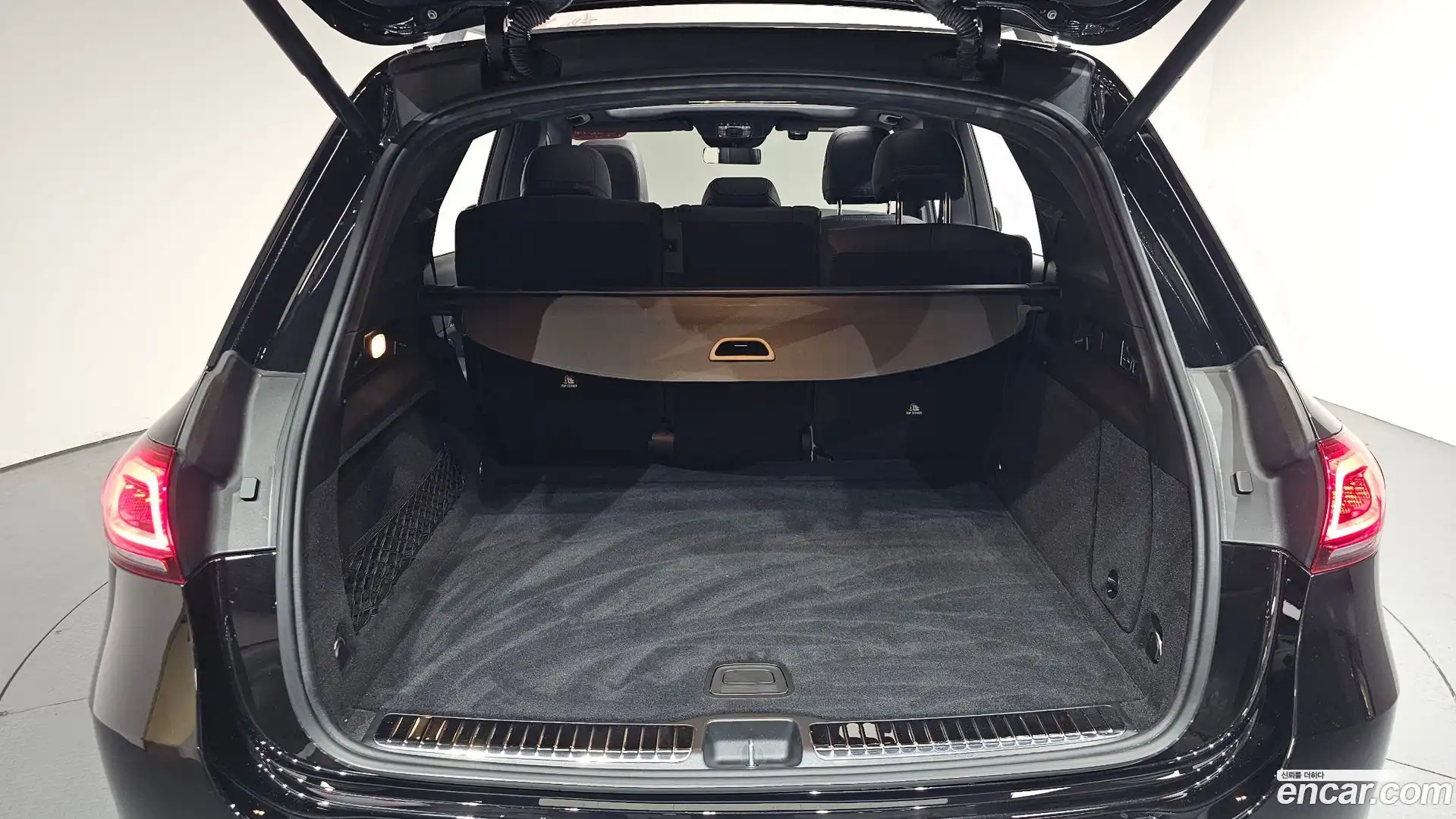 GLE-Class Mercedes-Benz 2022.5-OPTION-024