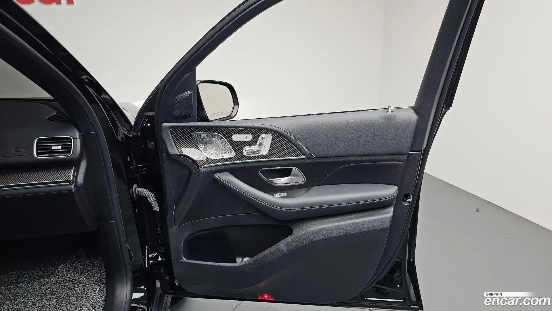 GLE-Class Mercedes-Benz 2022.5-INNER-034