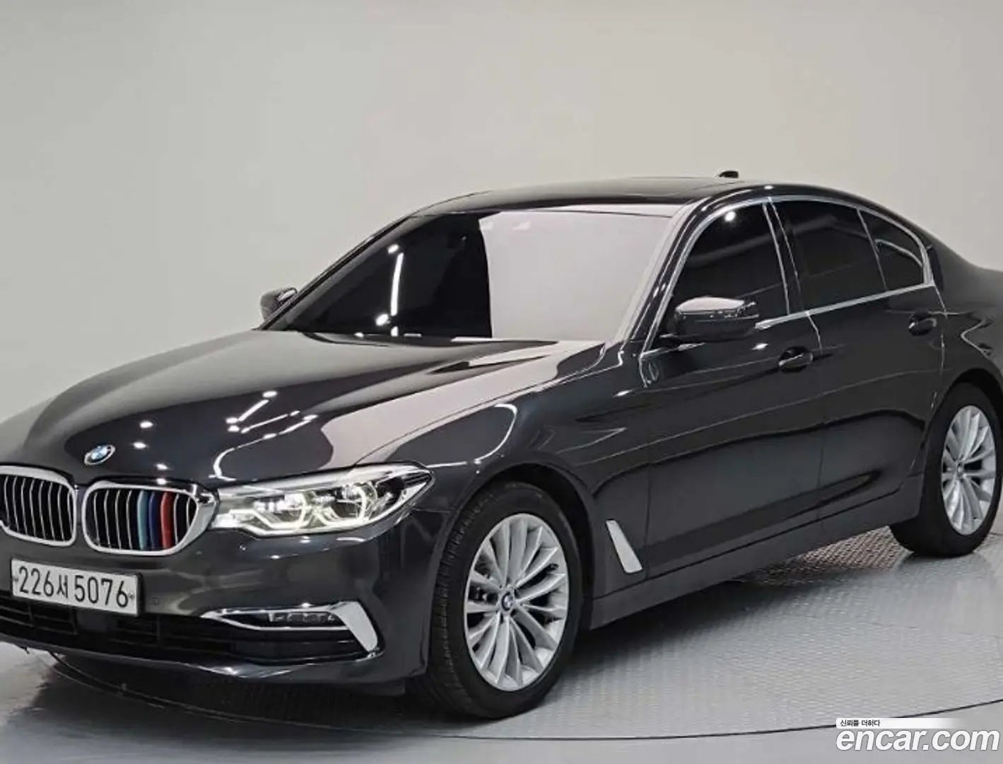 Main__Slider__Photo:5-Series BMW 2020.3-0