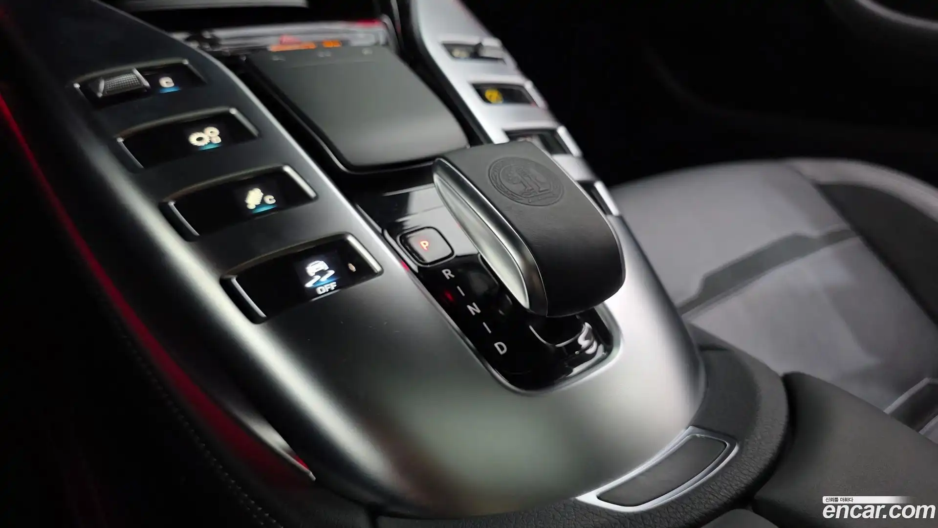 AMG GT Mercedes-Benz 2021.7-INNER-009