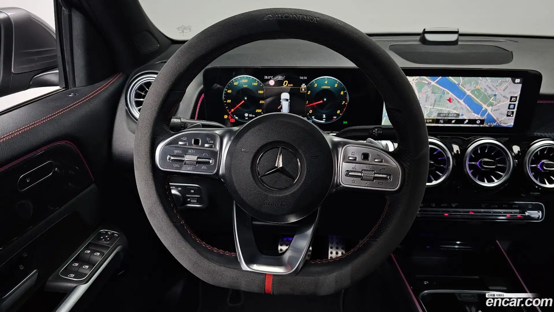 GLB-Class Mercedes-Benz 2022.6-OPTION-016