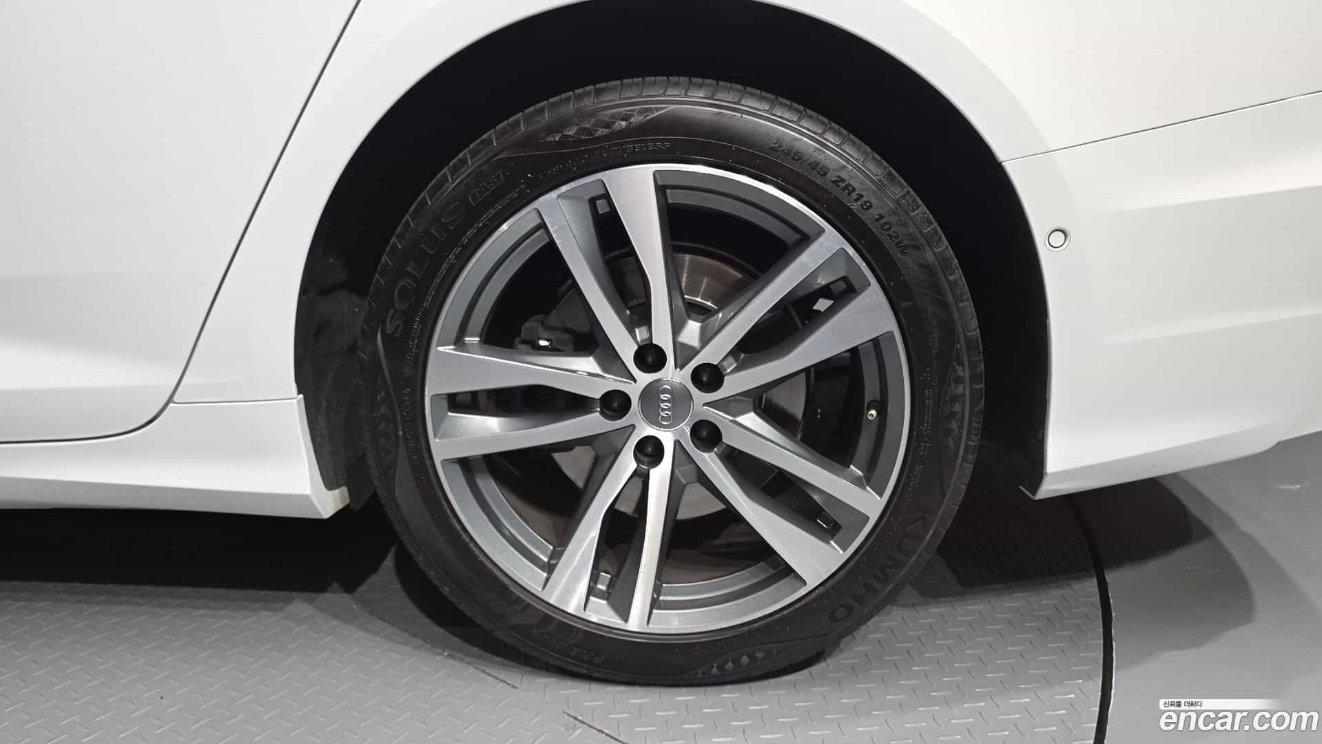 A6 Audi 2020.11-OUTER-031