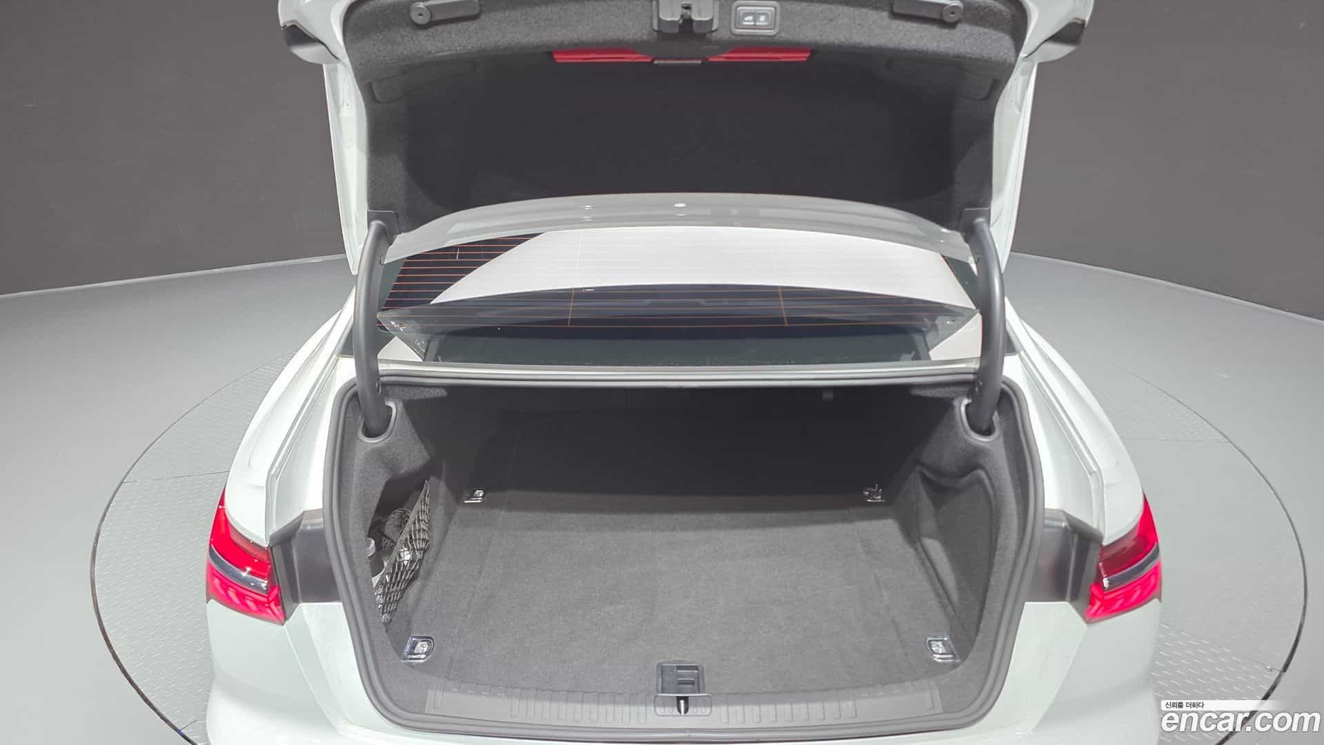 A6 Audi 2020.11-OPTION-043
