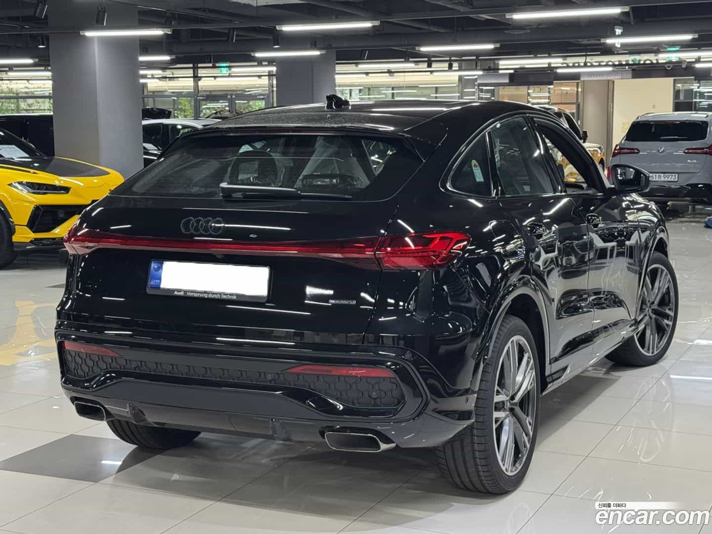 Q5 Audi 2025.11-OUTER-003