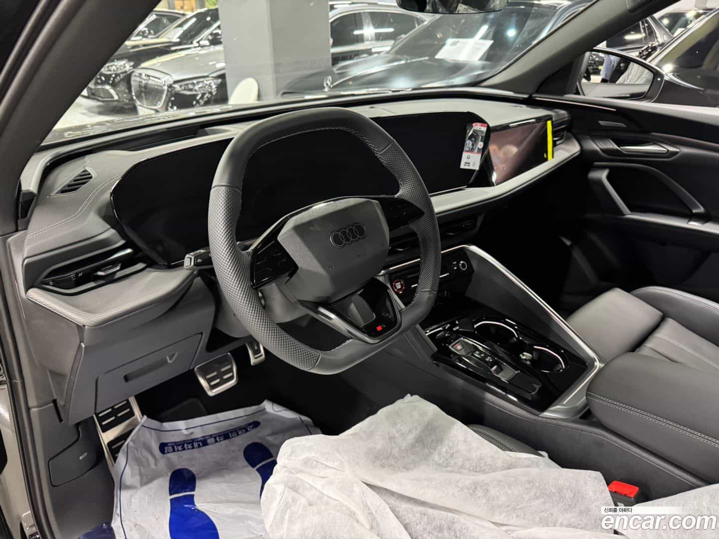 Q5 Audi 2025.11-OUTER-004