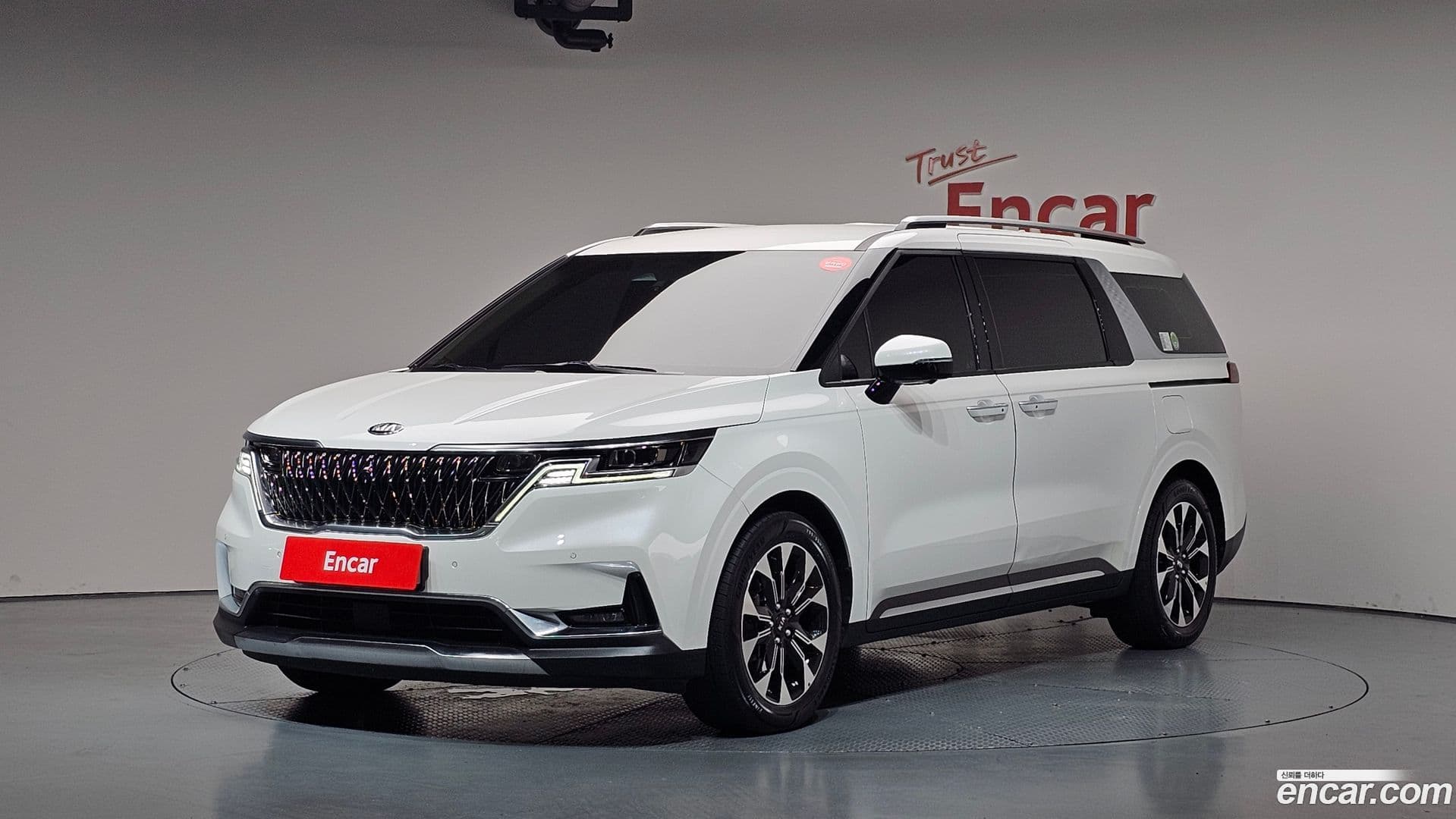 Main__Slider__Photo:Canival Kia 2020.9-0