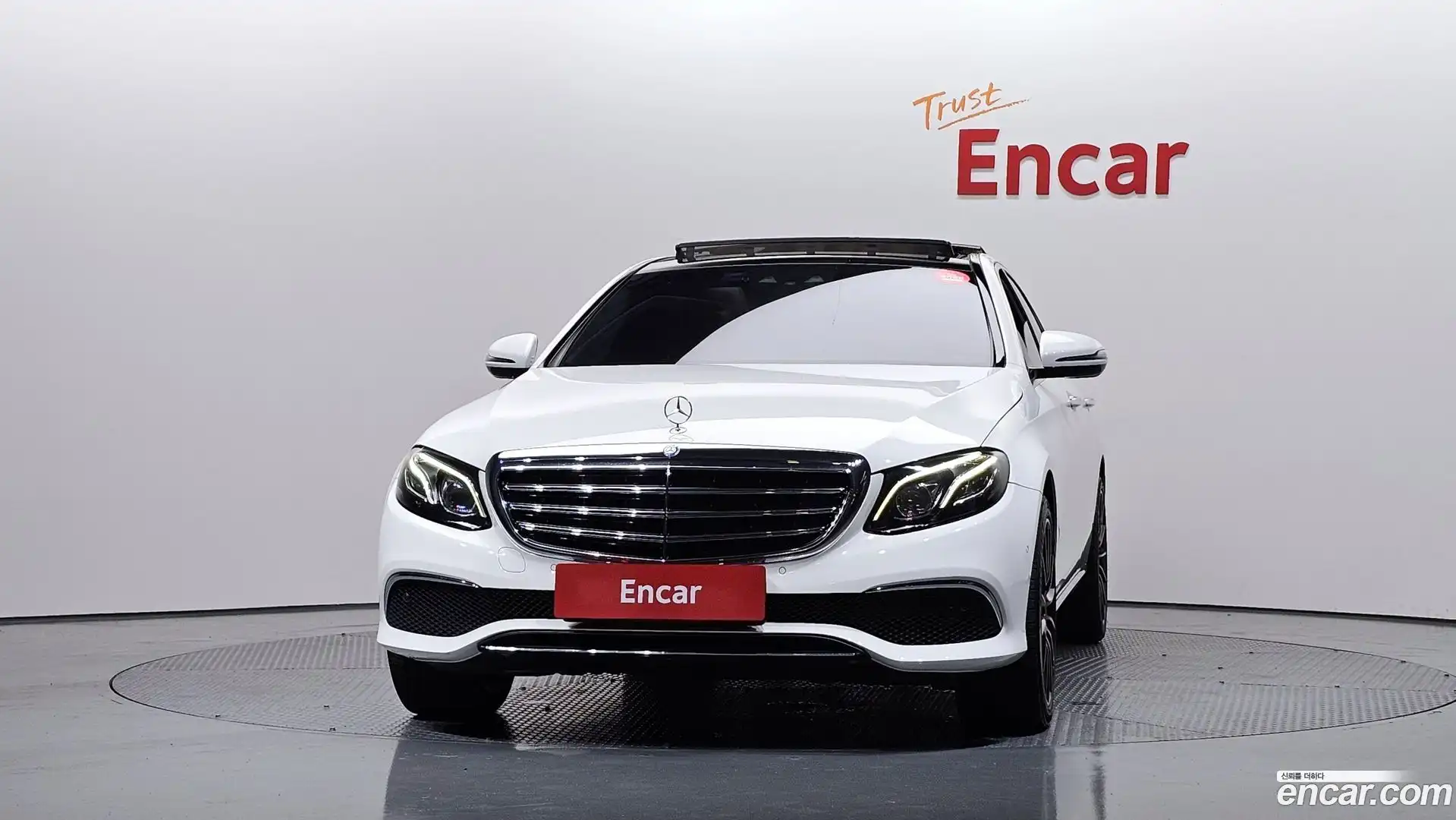 E-Class Mercedes-Benz 2017.2-OUTER-003