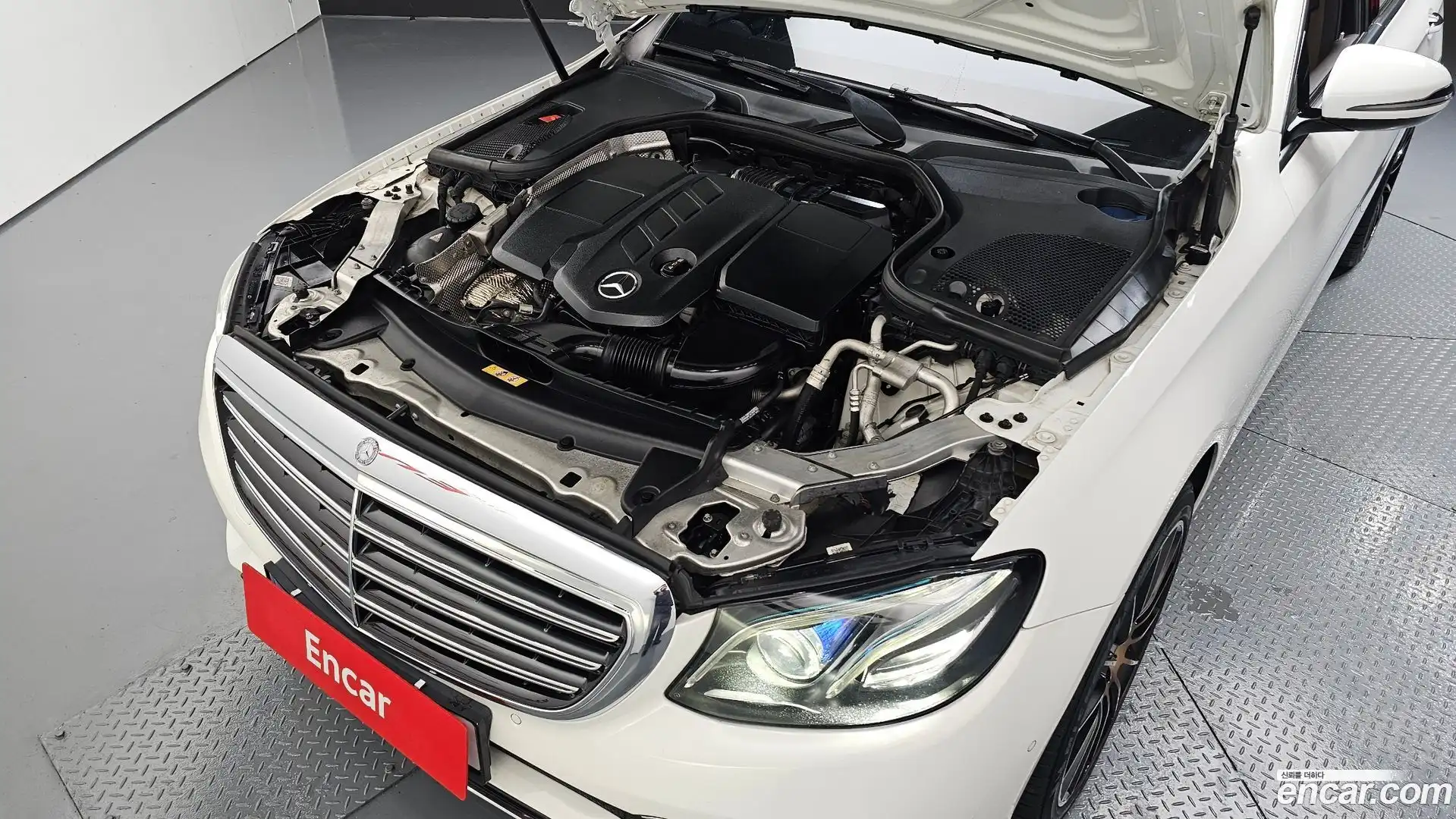 E-Class Mercedes-Benz 2017.2-OUTER-006