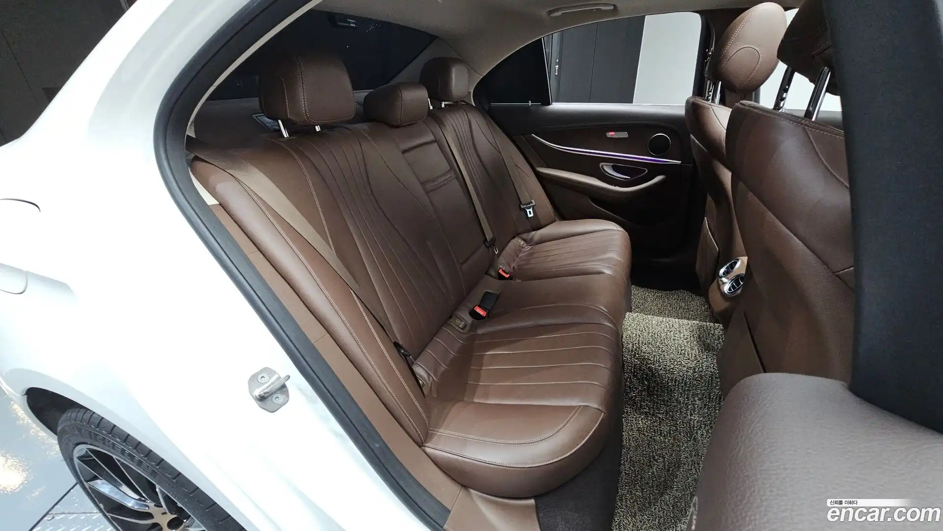 E-Class Mercedes-Benz 2017.2-OPTION-015