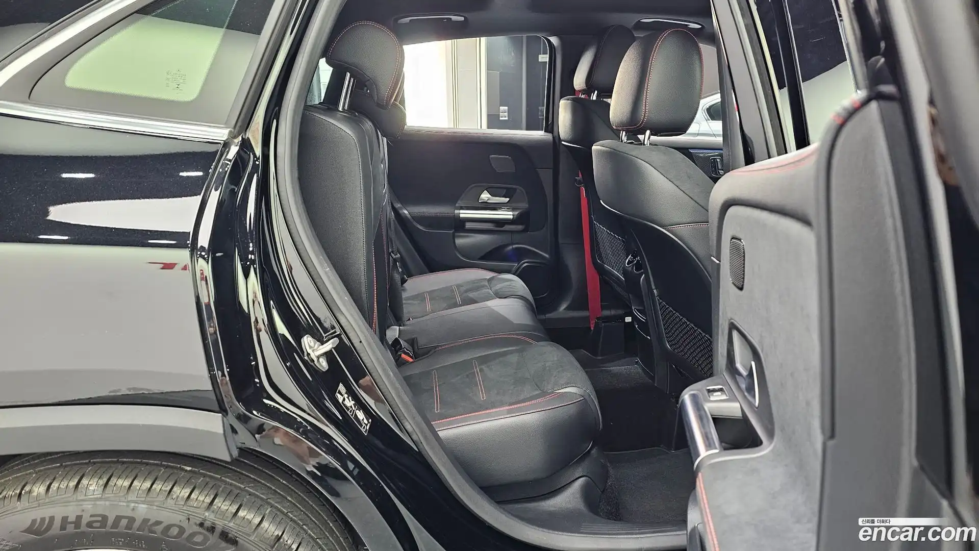 GLA-Class Mercedes-Benz 2023.1-OPTION-016