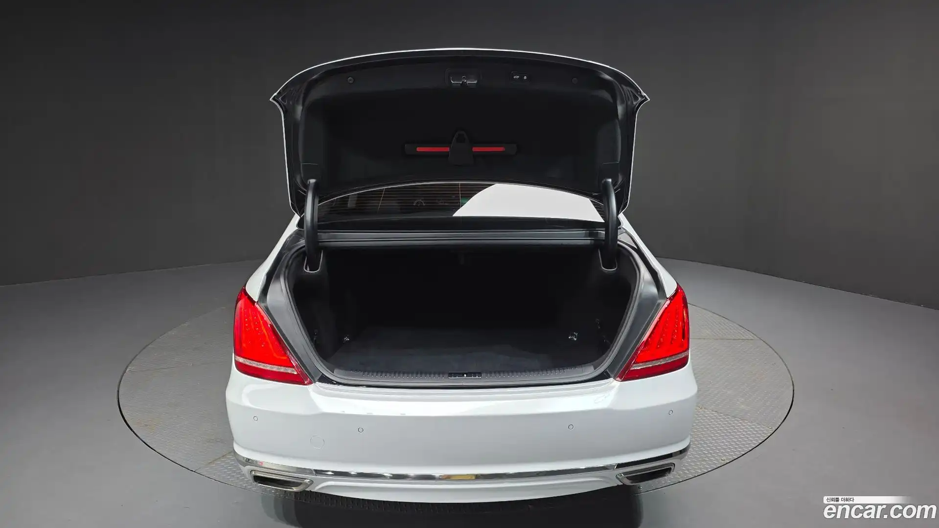 EQ900 Genesis 2016.4-OPTION-024