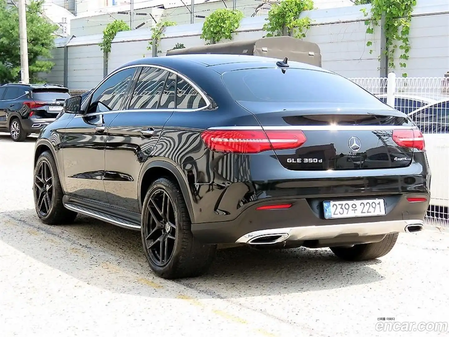 GLE-Class Mercedes-Benz 2018.5-OUTER-003