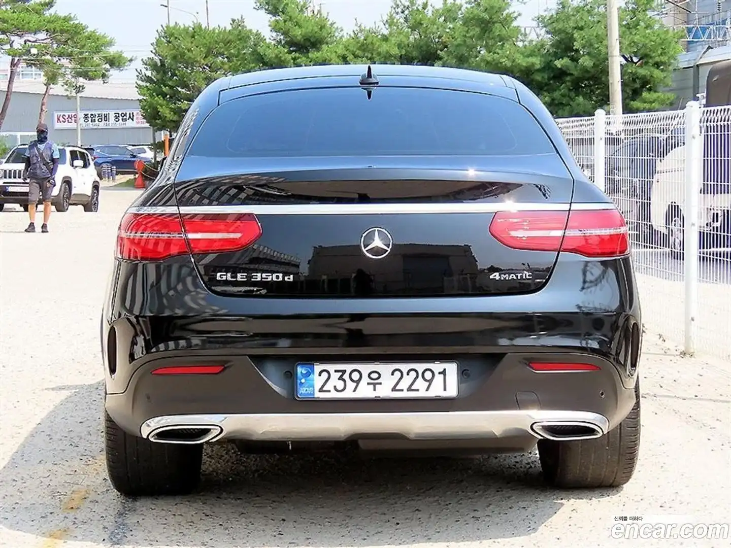 GLE-Class Mercedes-Benz 2018.5-OUTER-004