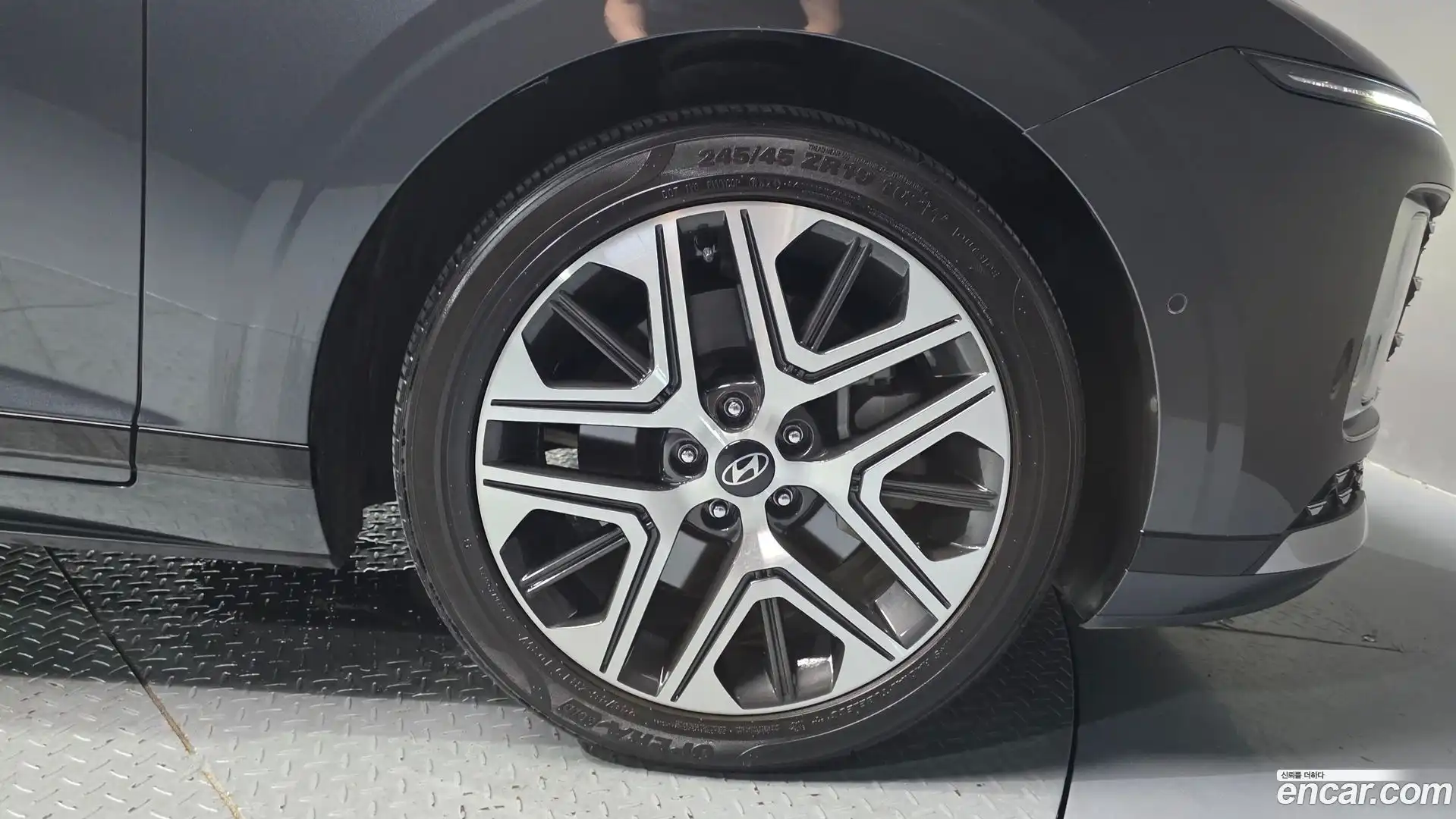 Grandeur Hyundai 2023.1-OUTER-031
